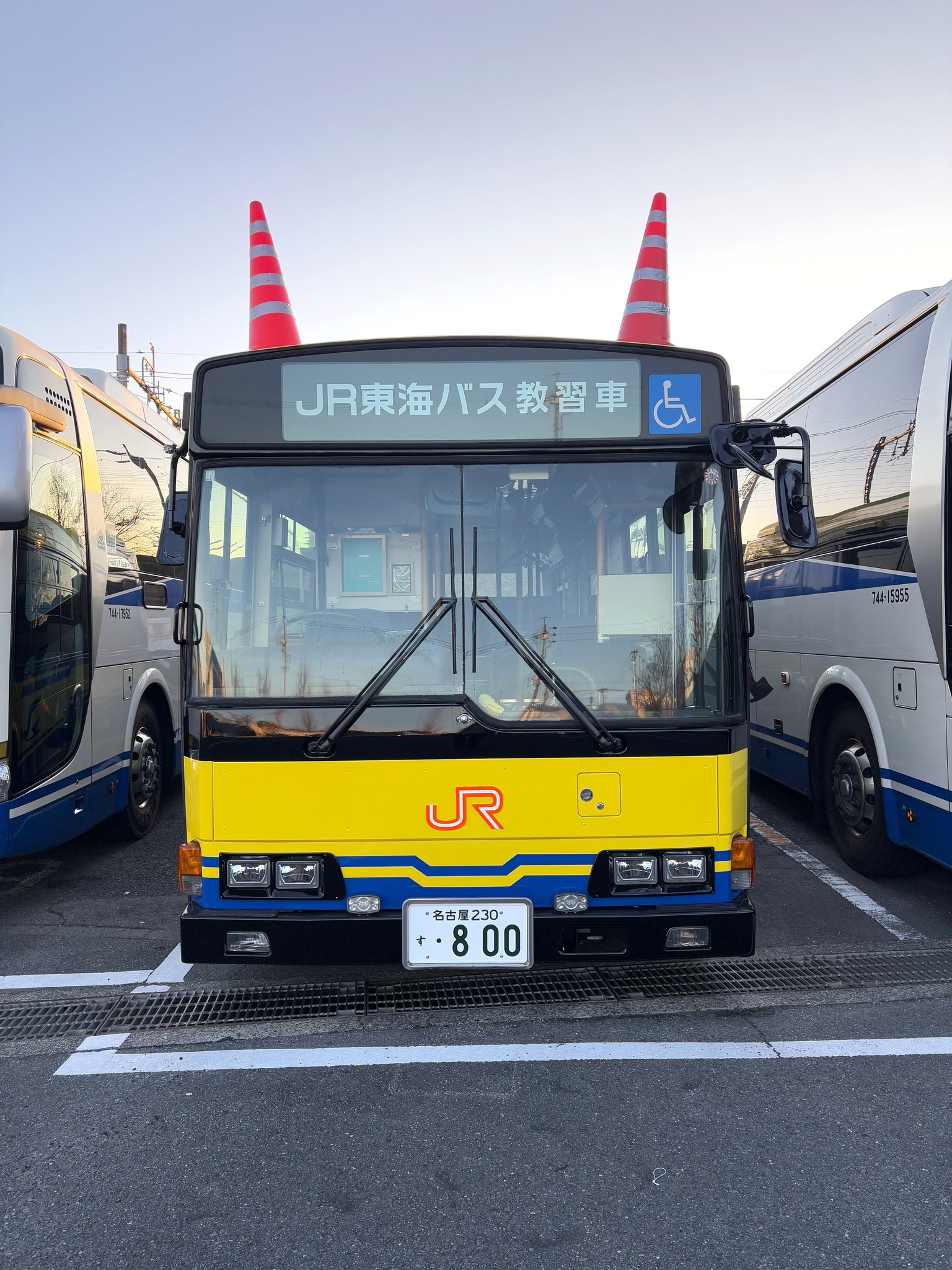 ジェイアール東海バス 株式会社 - ジェイアール東海バス 株式会社
