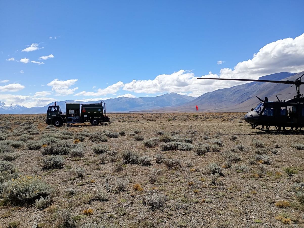 Bunker Argentino - Uno de los helicópteros Bell 212 perteneciente a la ...