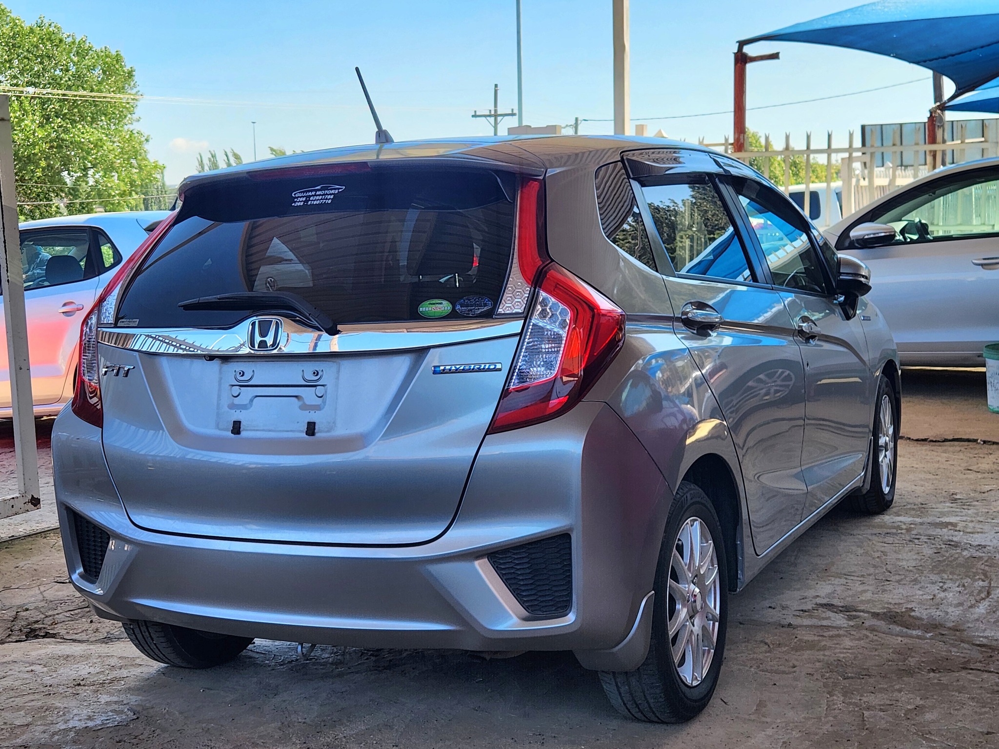 Unregistered 2012 Honda fit Hybrid silver color available super