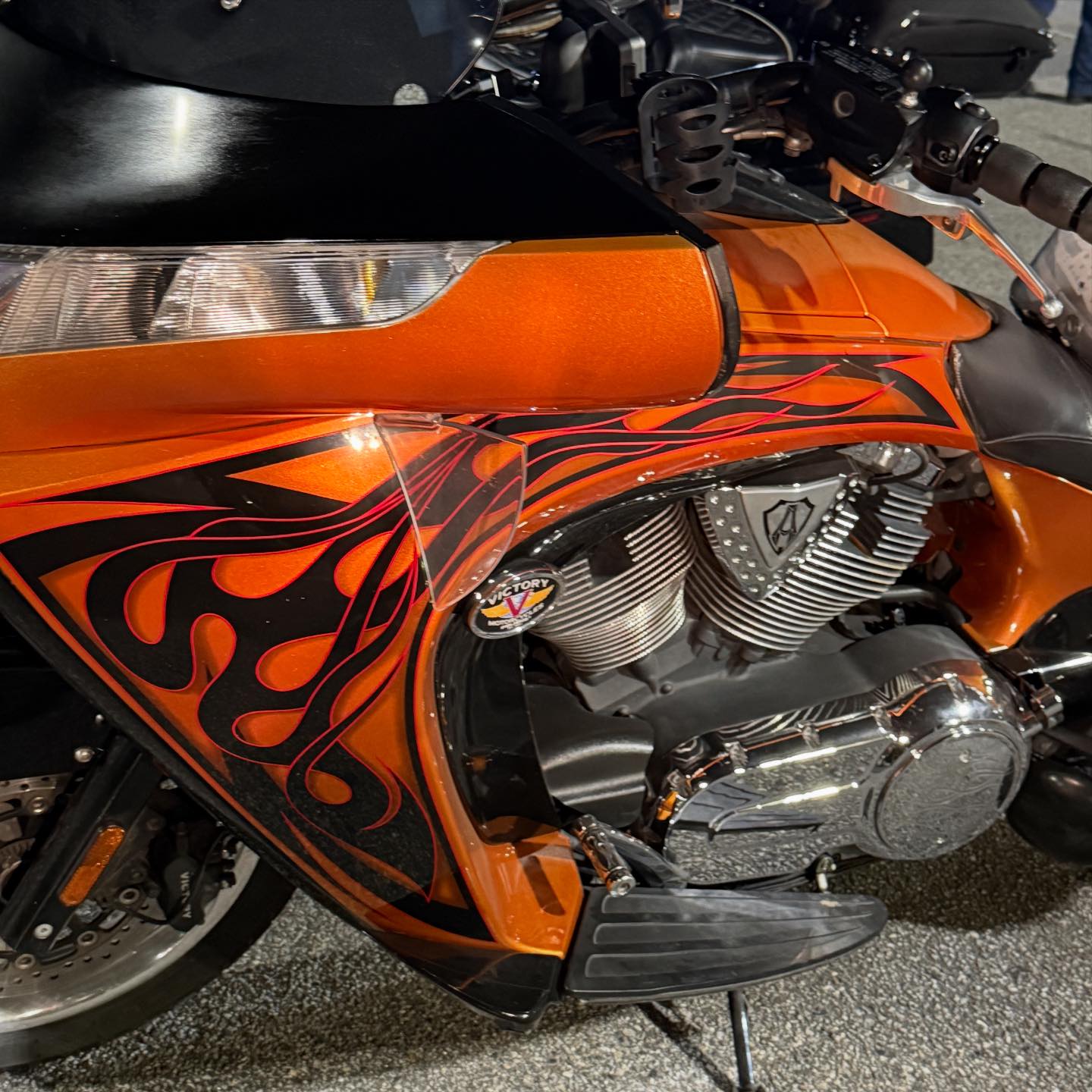 アライ オフヘル V-cross2 VICTORY CUSTOM PAINT Are you a fan of the very unusual and unique bodywork and paint on