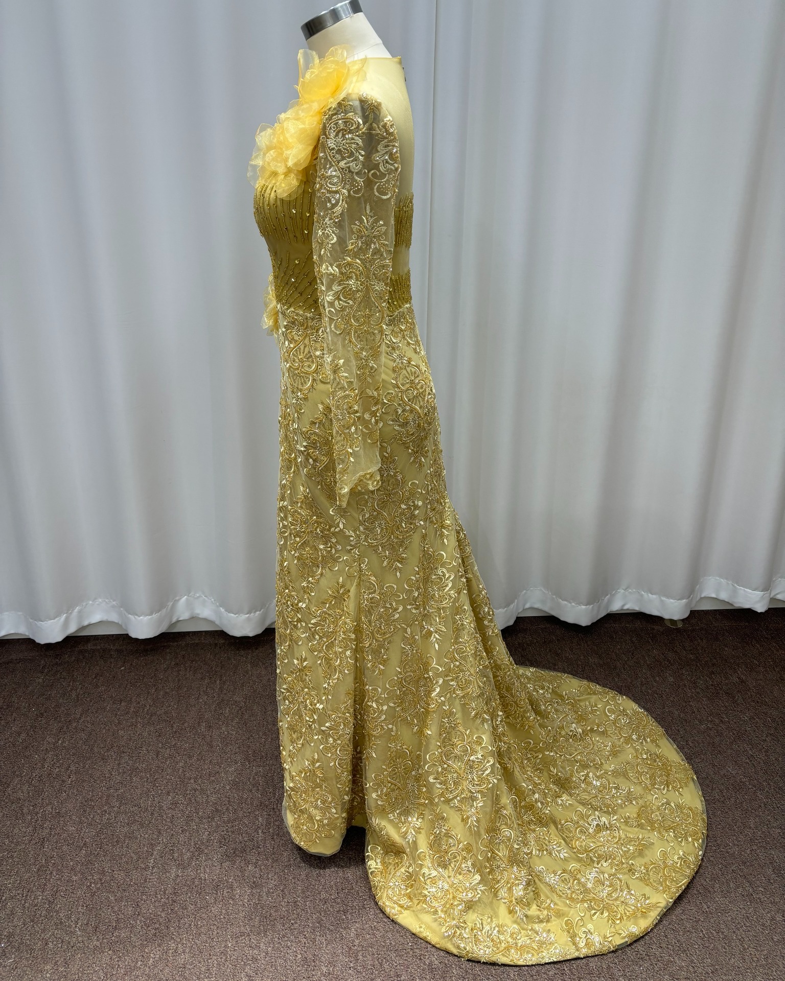 golden goddess sequin dress Vibes! ✨ Steal the spotlight in this breathtaking gold mermaid gown. With intricate beadwork and elegant 3D floral accents, you'll be the talk of the night! SKU:BC20002 🔗：https://www.cocosbride.com/collections/prom-dresses ancient greek gold goddess dress