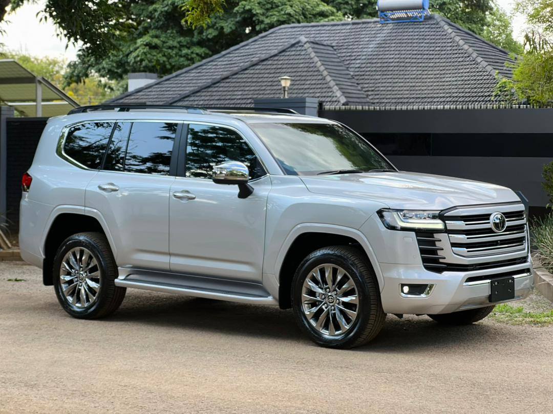 Brandnew!!!! Toyota Landcruiser 300 Series✨ Sahara ZX Model Year