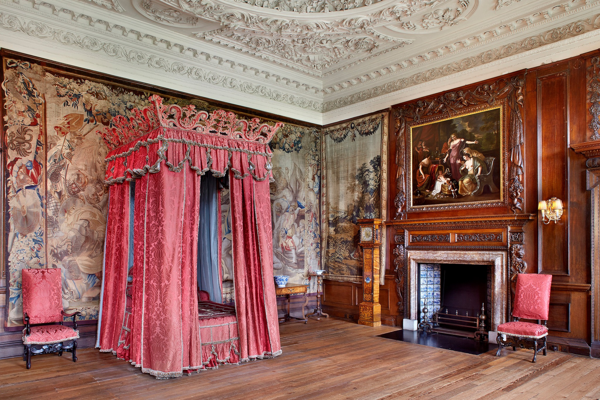 Buckingham - The Palace of Holyroodhouse stands in a spectacular