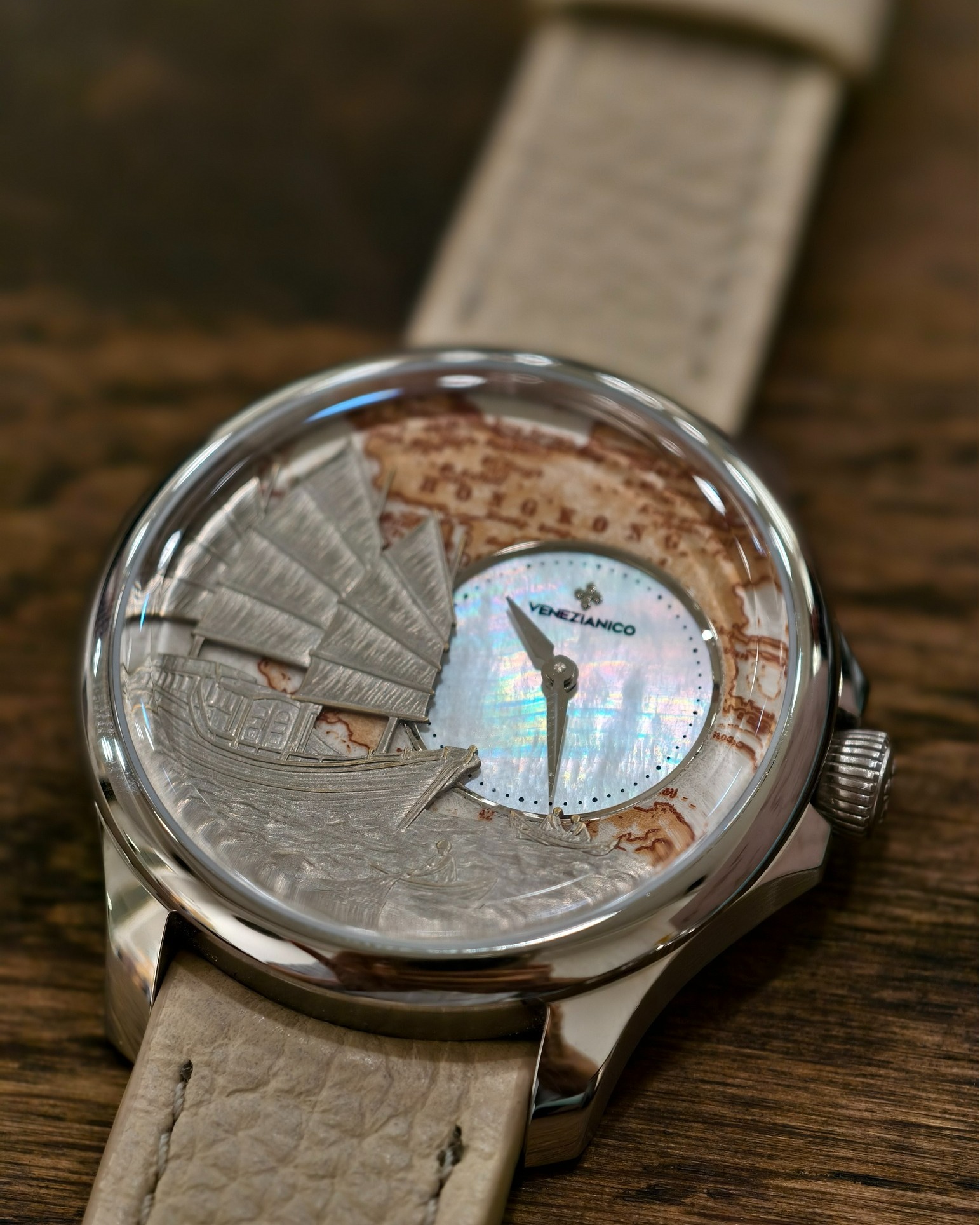 AV86 - 1954 Amalfi Mechanical ｜方型手錶的復古美學】 今次介紹的 