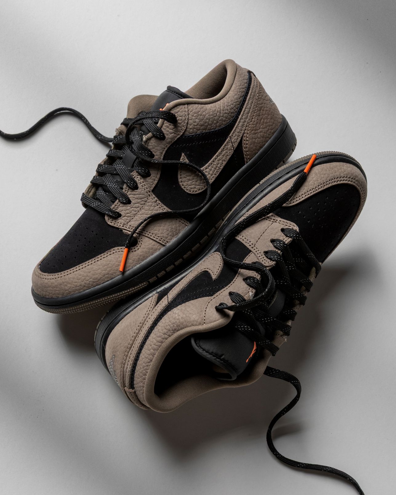 Air Jordan 1 Low SE 