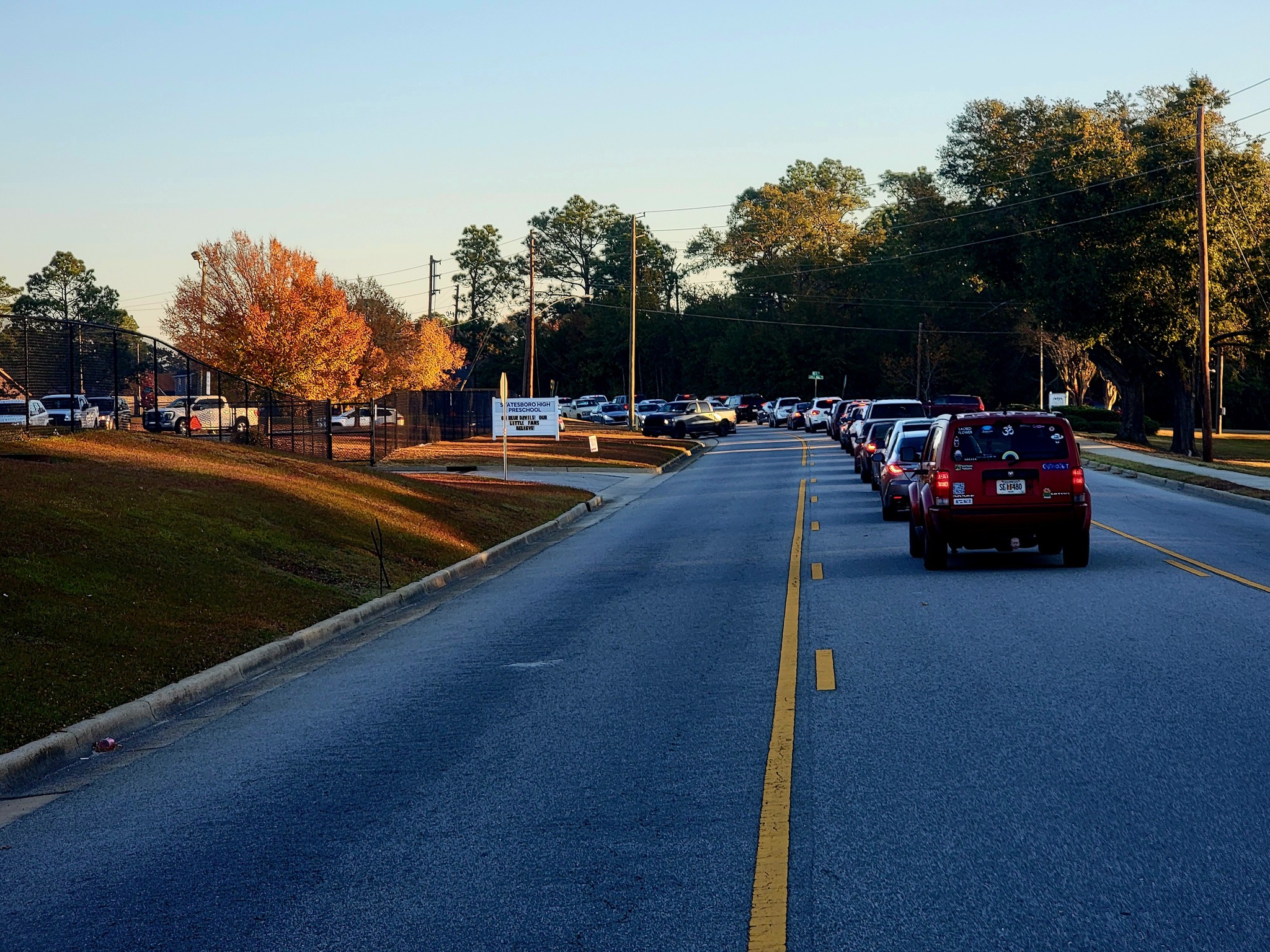 Grice Connect - Traffic Alert: Traffic on Lee Hill Blvd... | Facebook