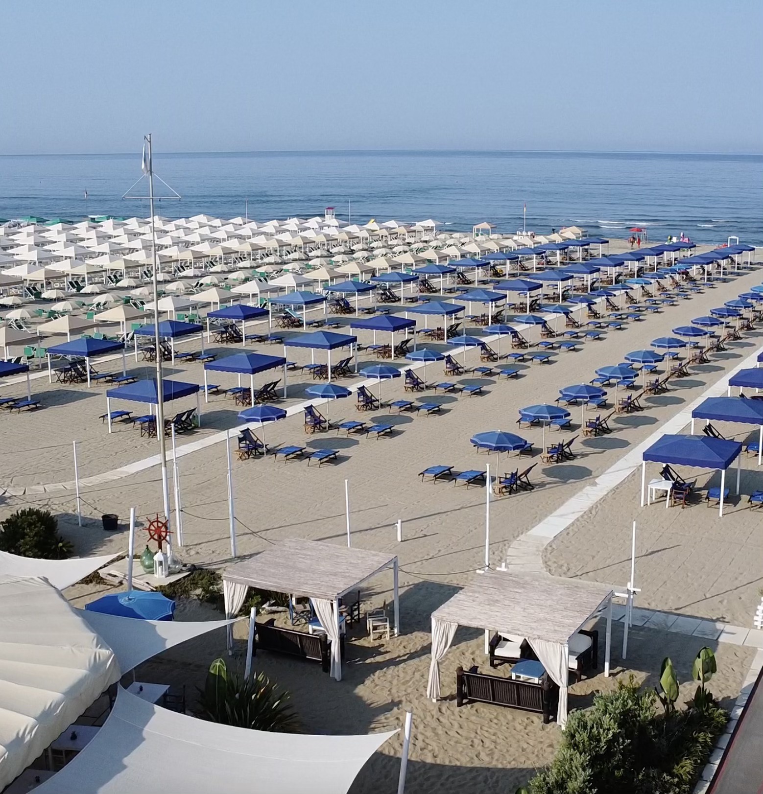 La Vela BeachClub Versilia - Estate 2016 a Lido di Camaiore La Vela ...