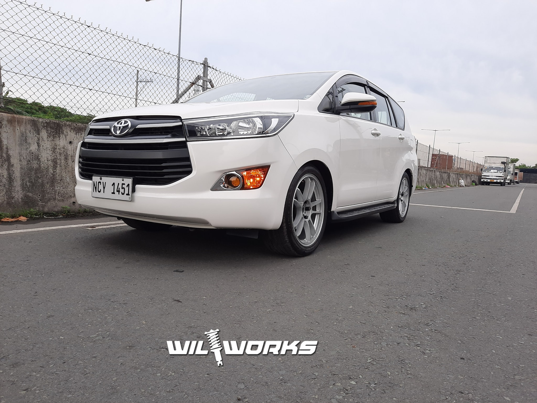 WilWorks - Toyota innova Clean look CTTO | Facebook