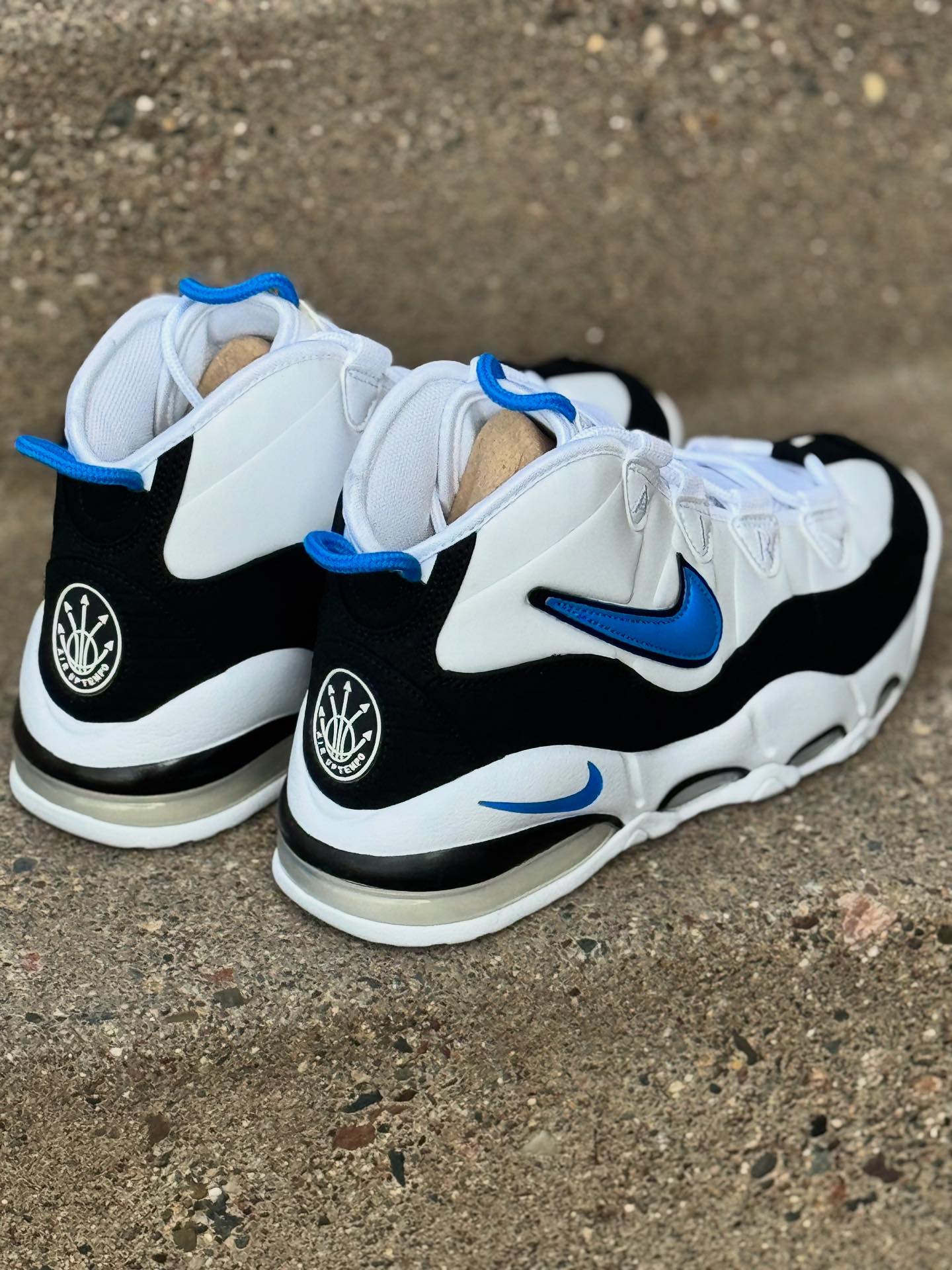Sneakers Nike Uptempo White Blue Nike Air More Uptempo Embossed 