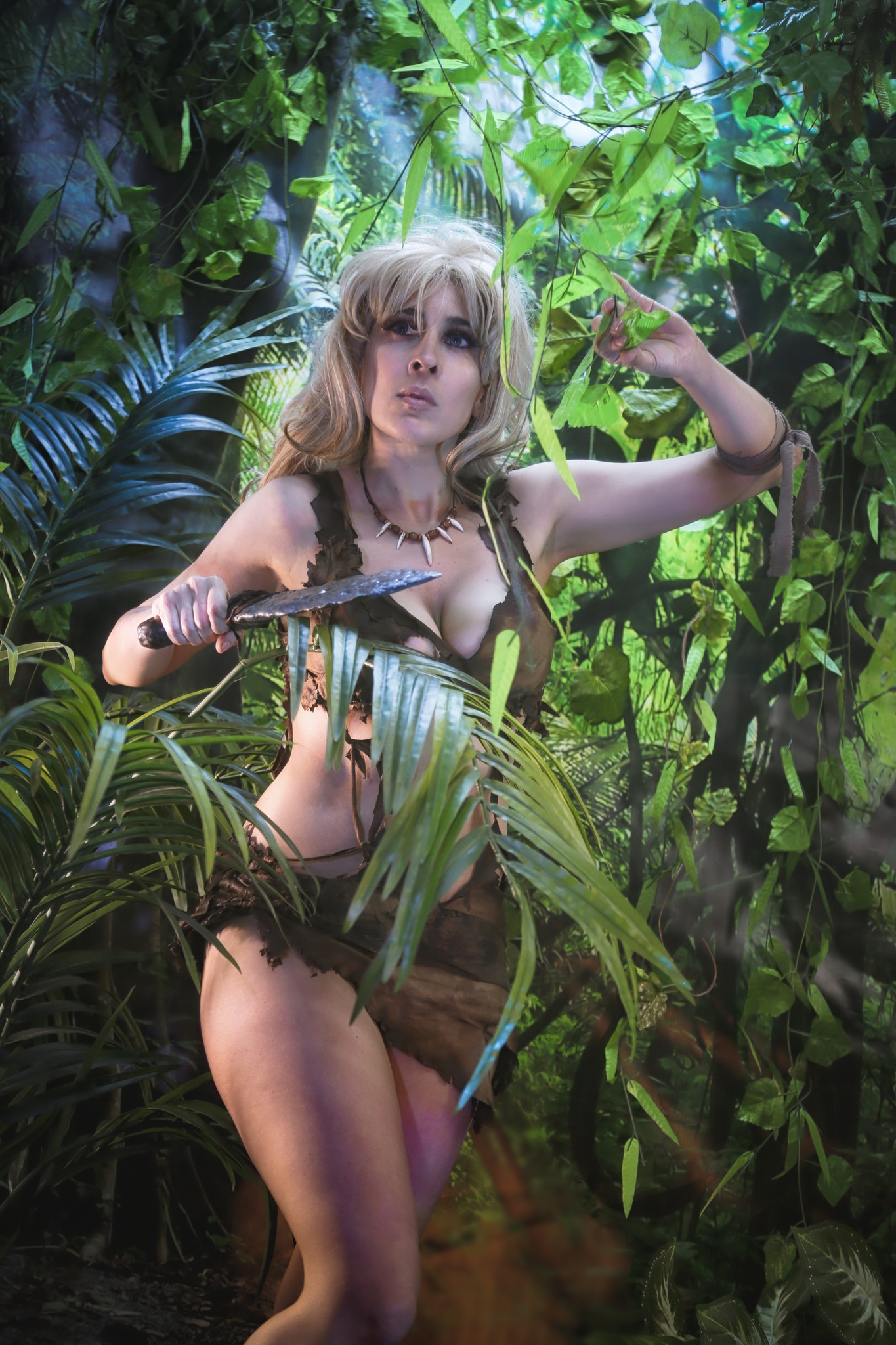 Vampisaurus Sci Fi... Vampisaurus Sci Fi Pinup and Cosplay