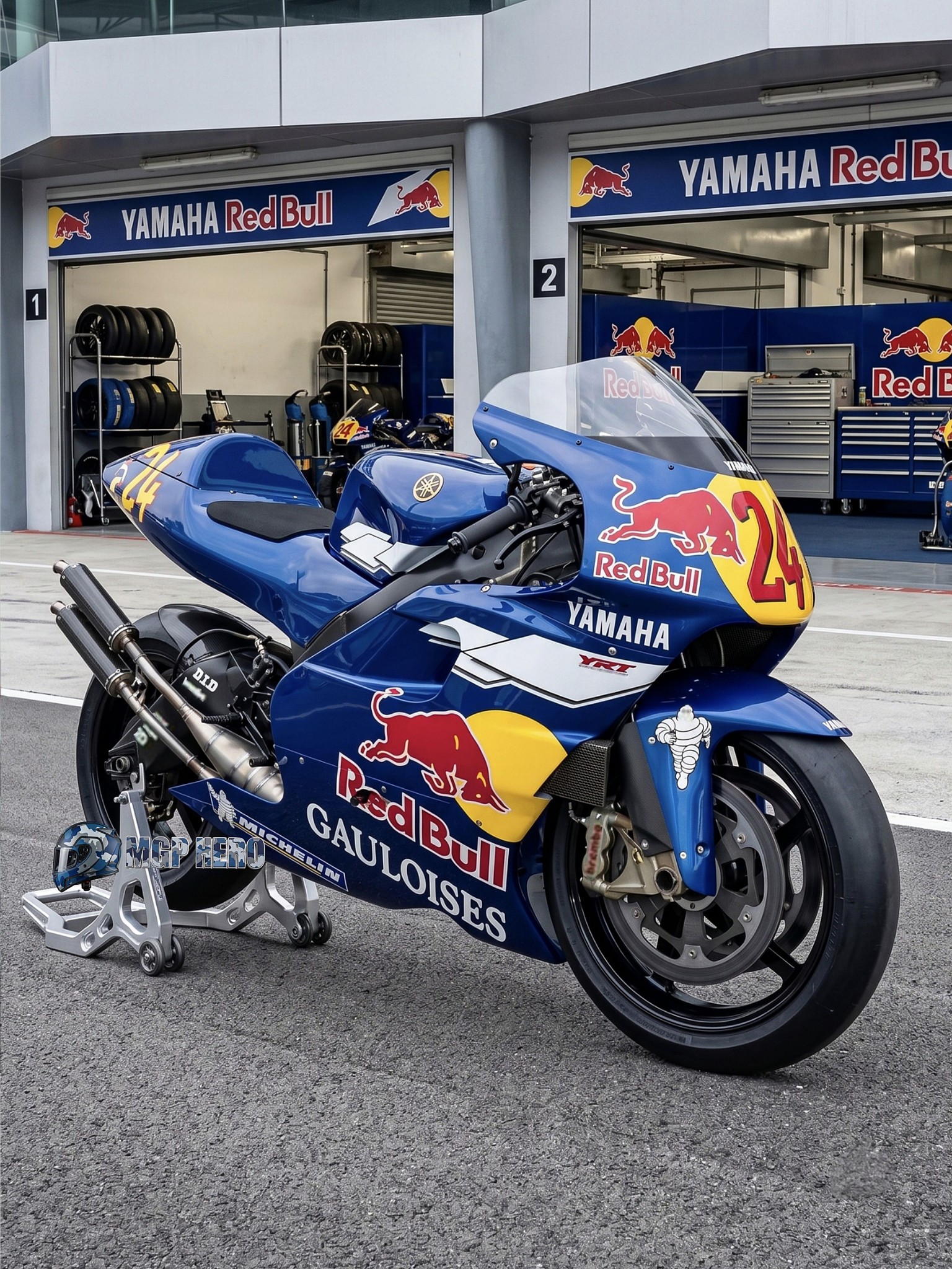 The Moto Guzzi MGS-01 that won at Daytona. In 2006 GCorse prepared