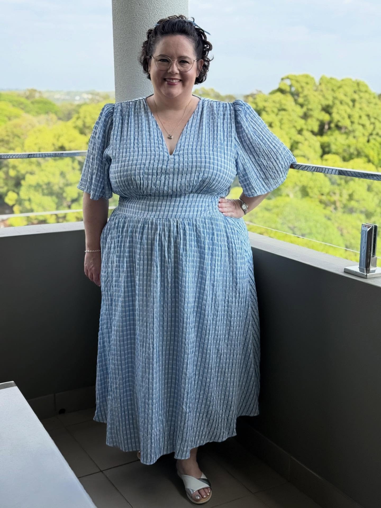 mable blue dress Going back to work never looked so fabulous! 💙 Thank you to @retro_missamylou for sharing this first day back snap in our beautiful Dress. 😍👗www.littlepartydress.com.au/collections/mable The dyeing and washing