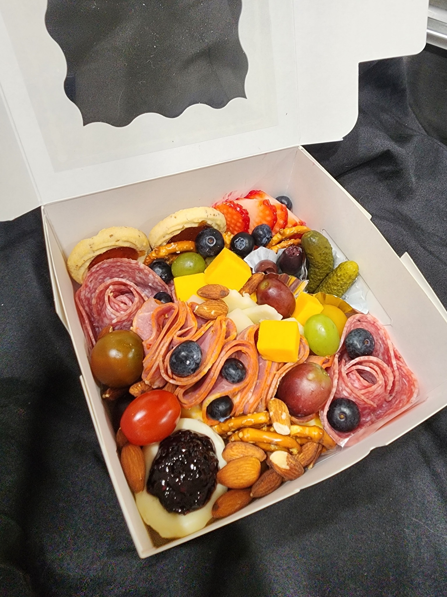 berry様 Coro artisan meats at Reverie Coffee & Teahouse