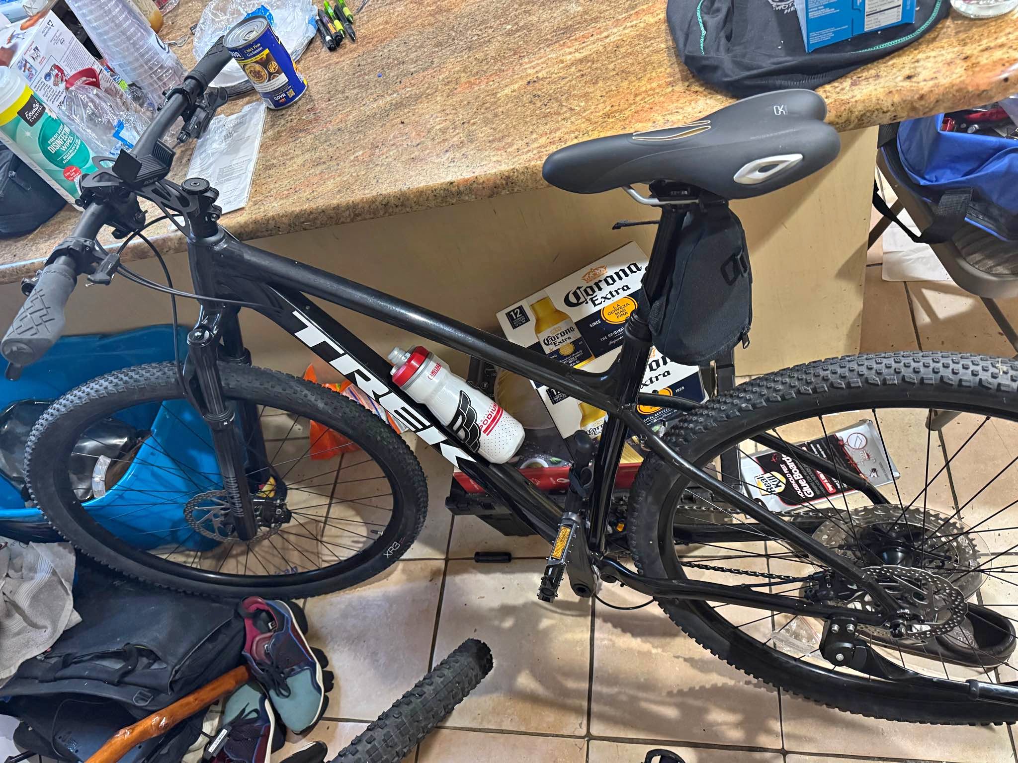 trek bicycle edgewater Madone SL 5 Gen 8 piece cockpit with hidden cable routing Trek Marlin Trek Bicycle Edgewater