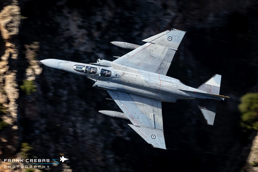 Phantom Photographer AIRCRAFT SHOOTING 撮 Everybody loves the Phantom and a few of these oldies are still