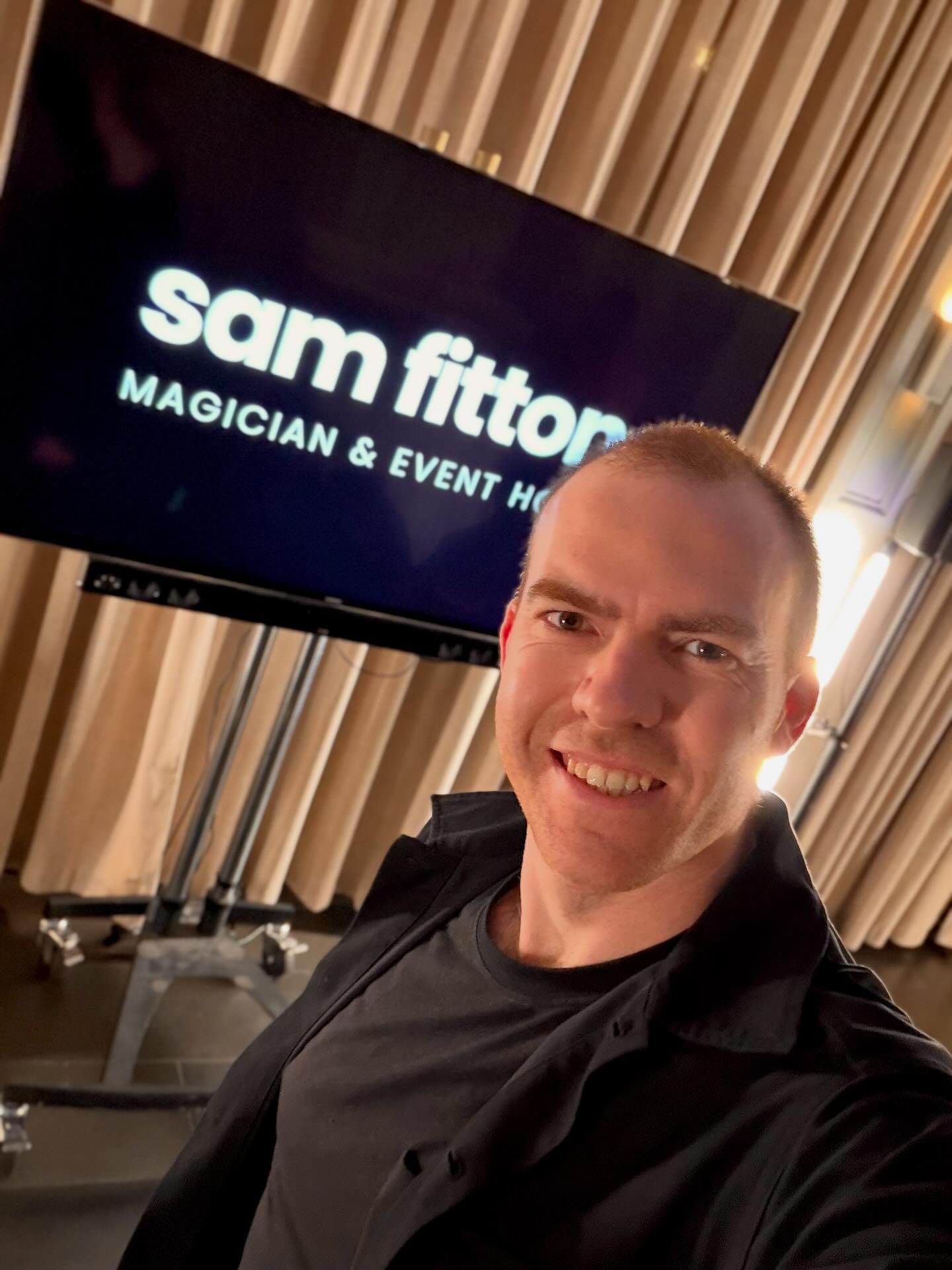 Sam Fitton - Magician & Event Host