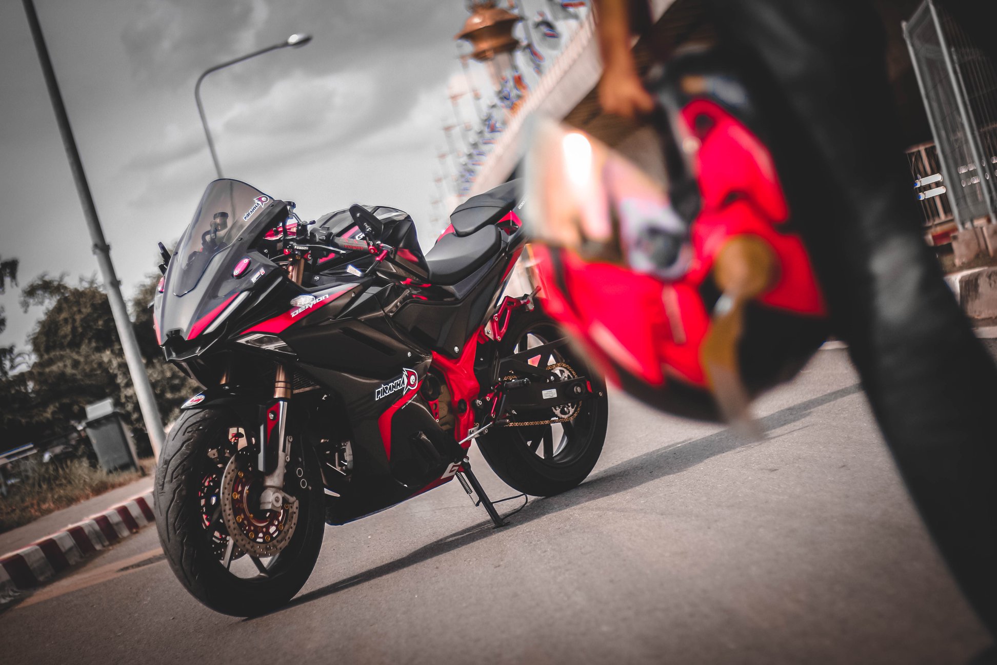 PIRANHA - #คอมพลีทแล้ว #อย่างดุ 🔥 PIRANHA X 88 Custom Bike... | Facebook