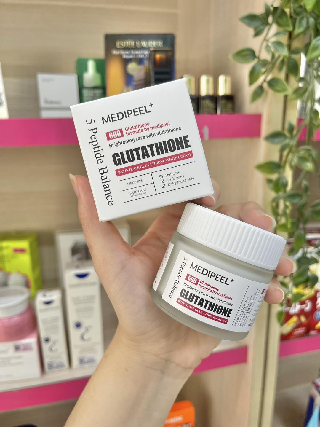 Hàng mới về nè mb!! Only 2️⃣0️⃣5️⃣🐠/ hủ 50g 🌸🌸Kem Dưỡng Trắng Giảm Thâm Nám Medi-Peel Bio-Intense Glutathione White Cream 50g 🌙Kem Dưỡng Trắng Giảm Thâm Nám Medi-Peel Bio-Intense Glutathione White Cream