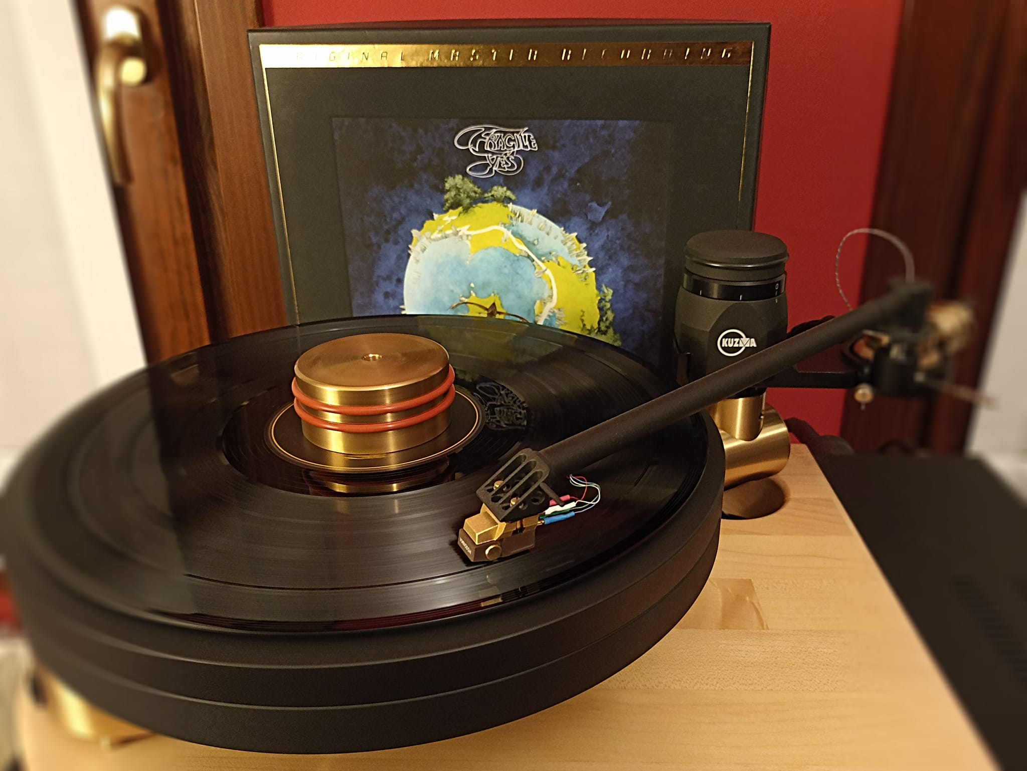 Hi. from Italy, a fine machine for fine music.