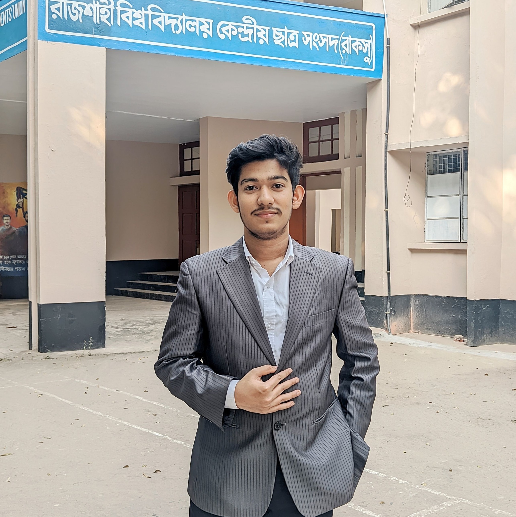 Sayed Khan