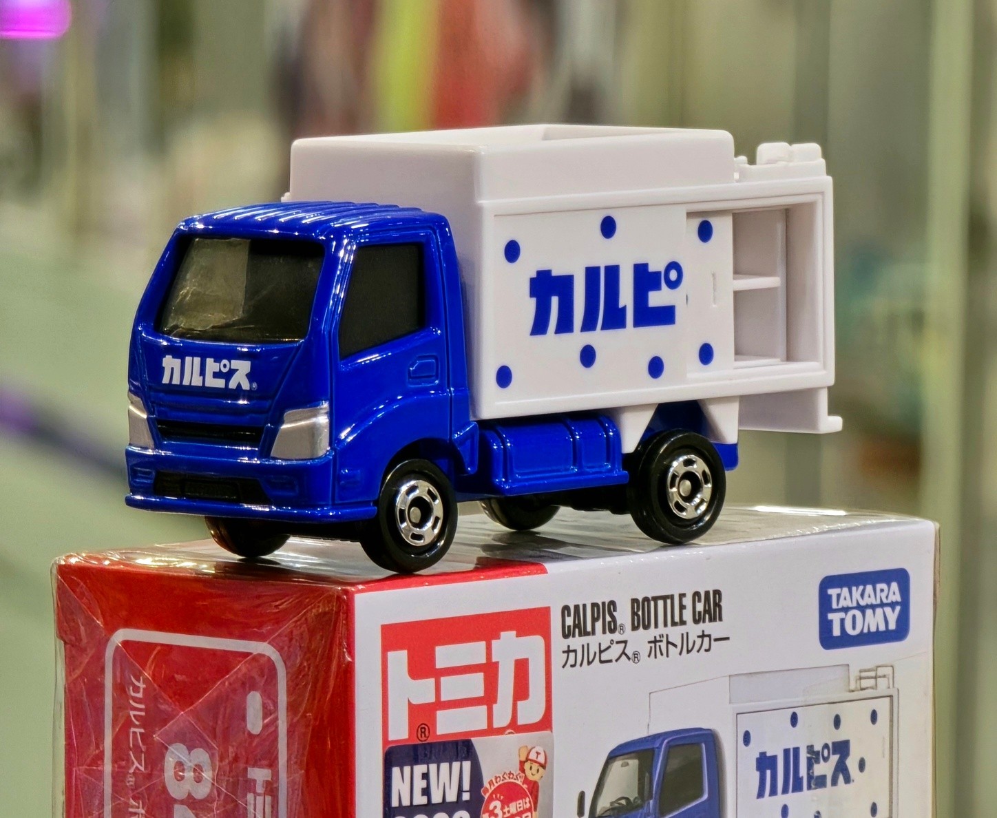 日版 Takaratomy 4904810950769 Tomica No.84 Calpis Bottle Car 現貨