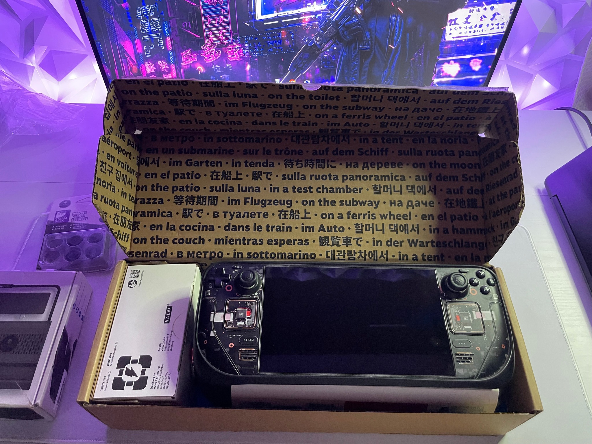 64GB Steam Deck, still works great. Bought in August 2024, battery 