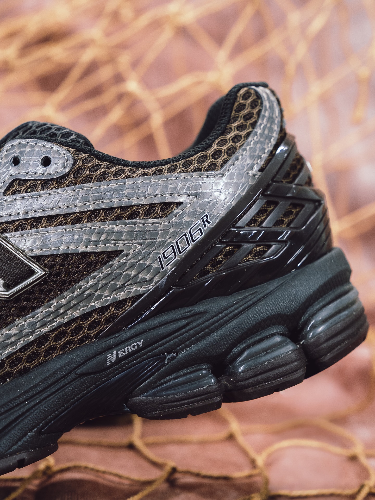 The New Balance 1906R takes a refined turn in “Thunder Brown 