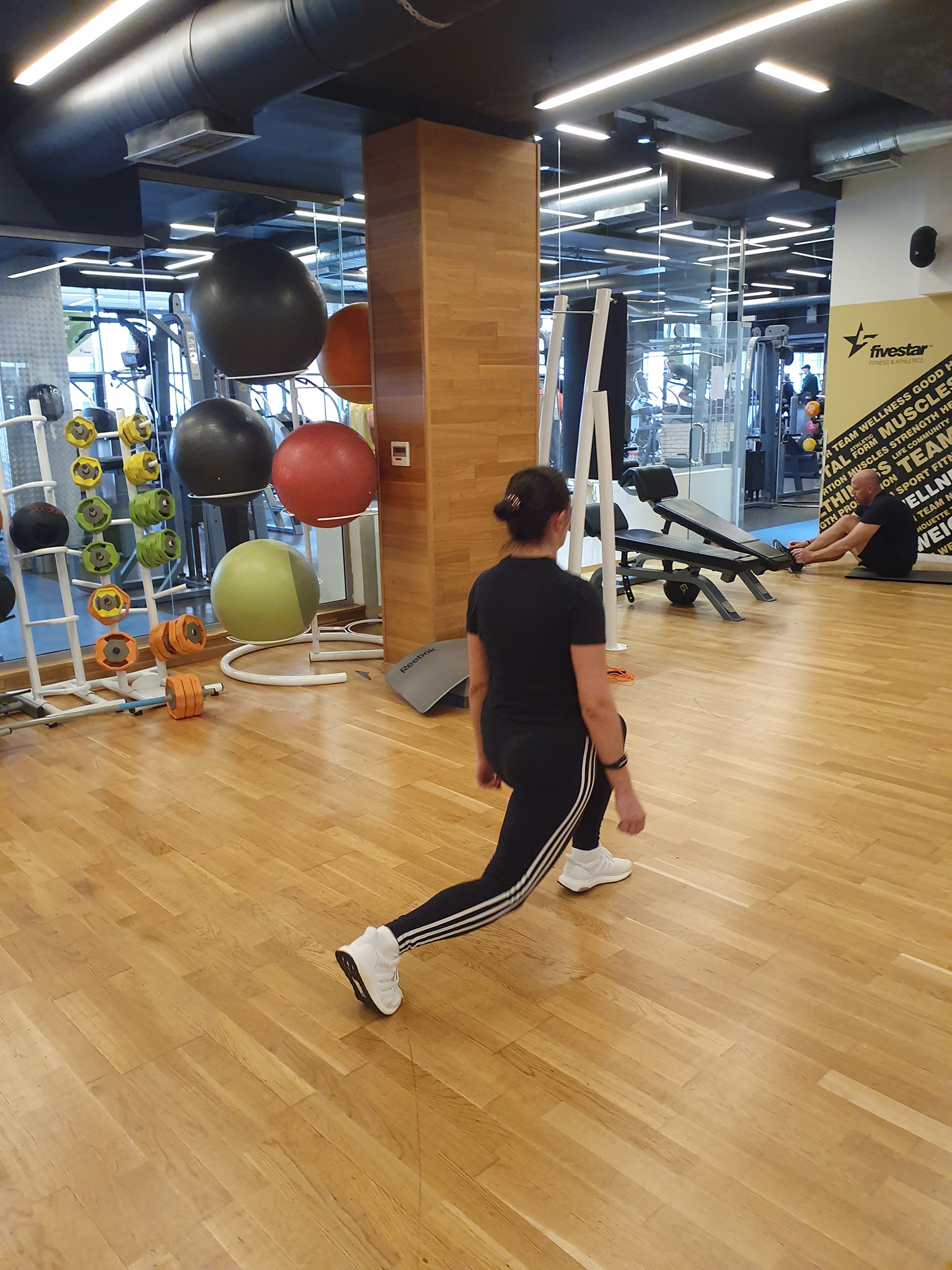 zana-zherka-your-personal-trainer-pristina