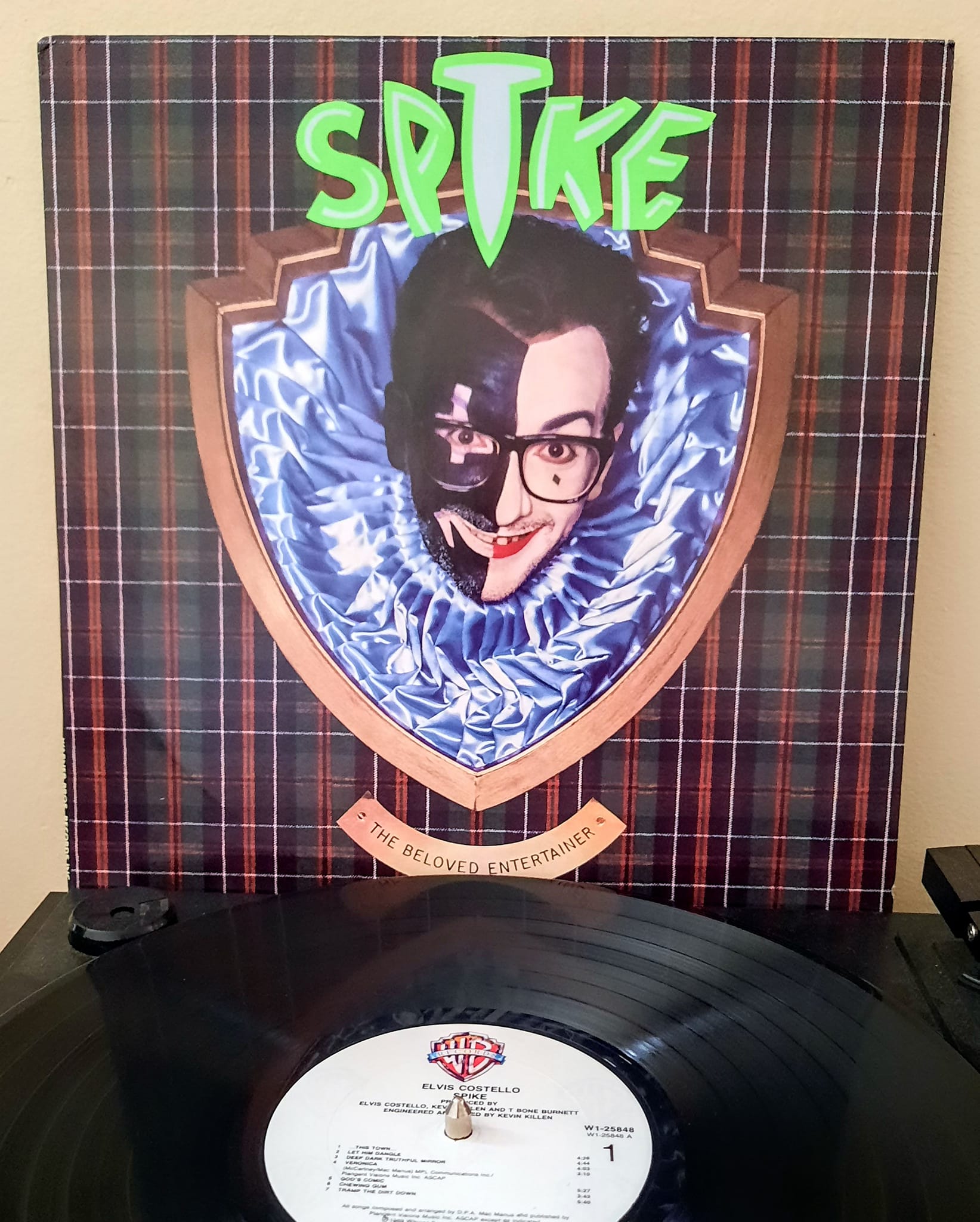 From his album 'Spike', here is Elvis Costello performing 