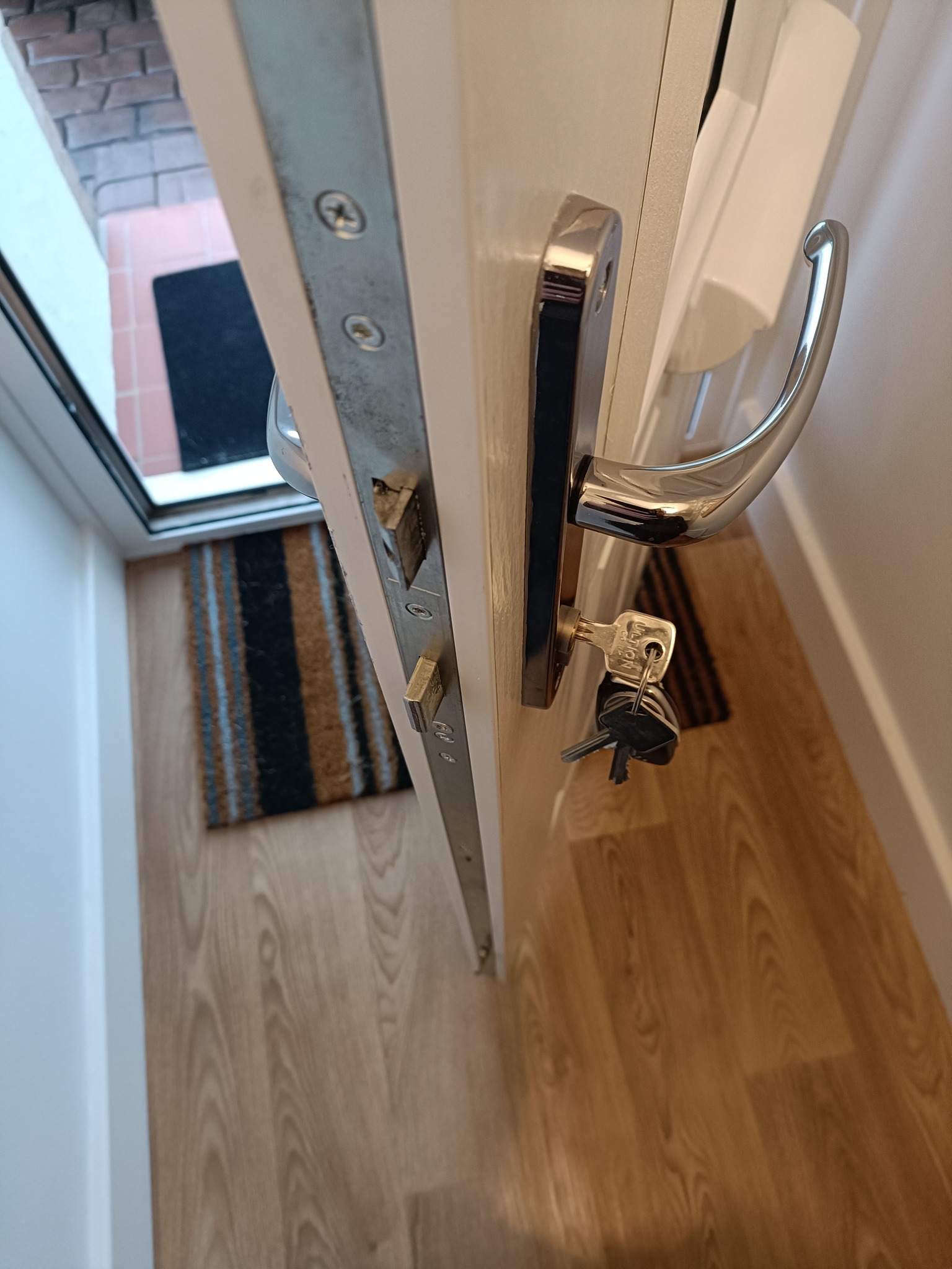 Having troublesome with your lock /... - Lock Guy - Essex | Facebook