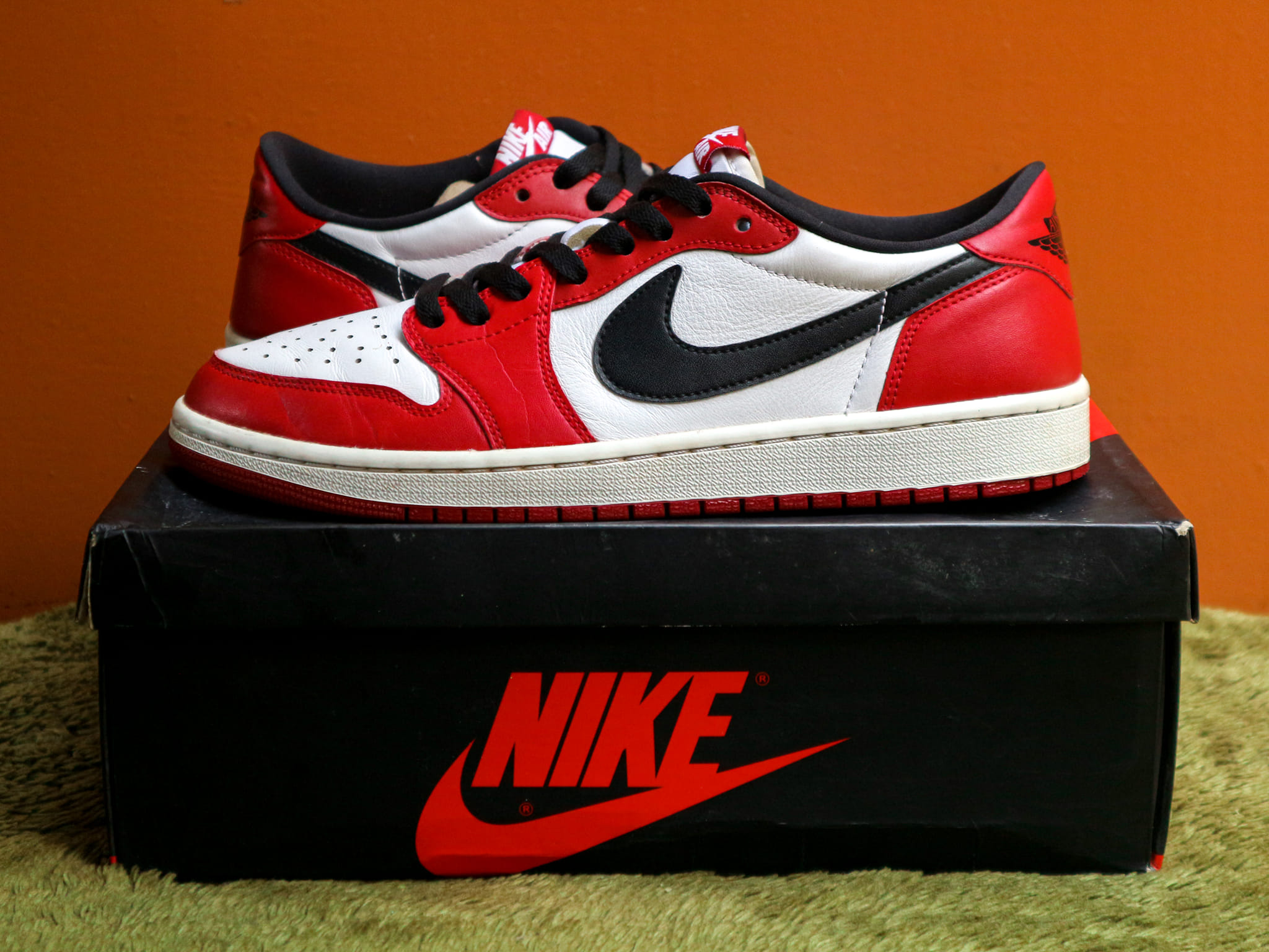 FIRST LOOK: Air Jordan 1 Low OG 