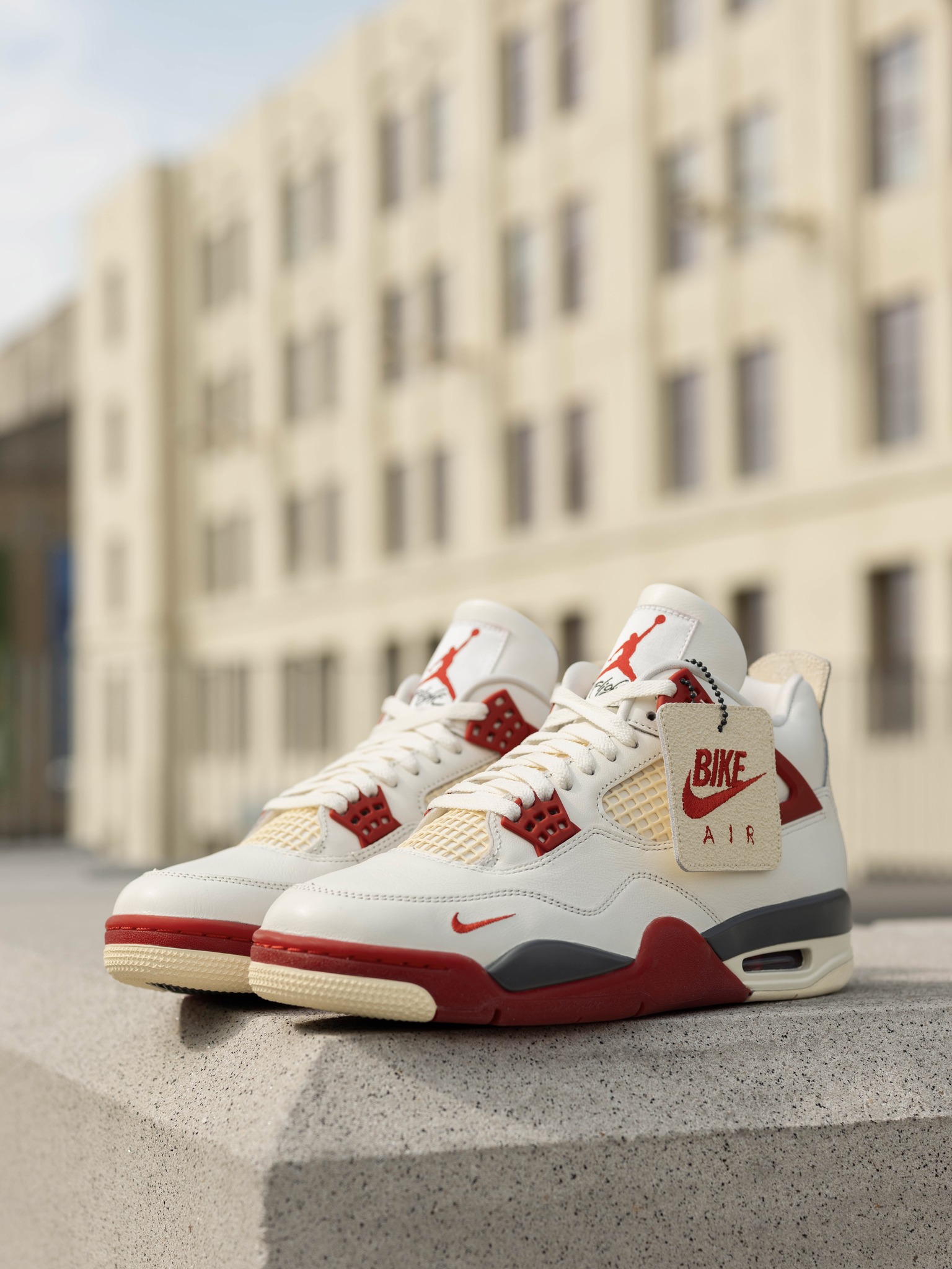その他 be@brick UNDEFEATED 400% UNDEFEATED - Bike Air x Nigel Sylvester x Air Jordan 4 - Brick