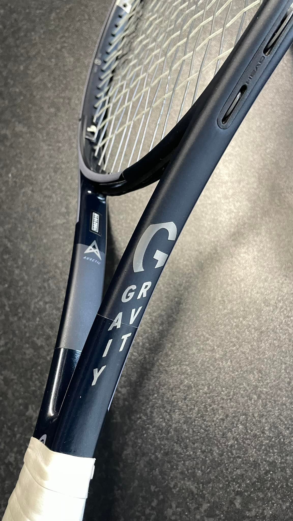 Gravity MP Auxetic Laver Cup edition tennis racket for sale