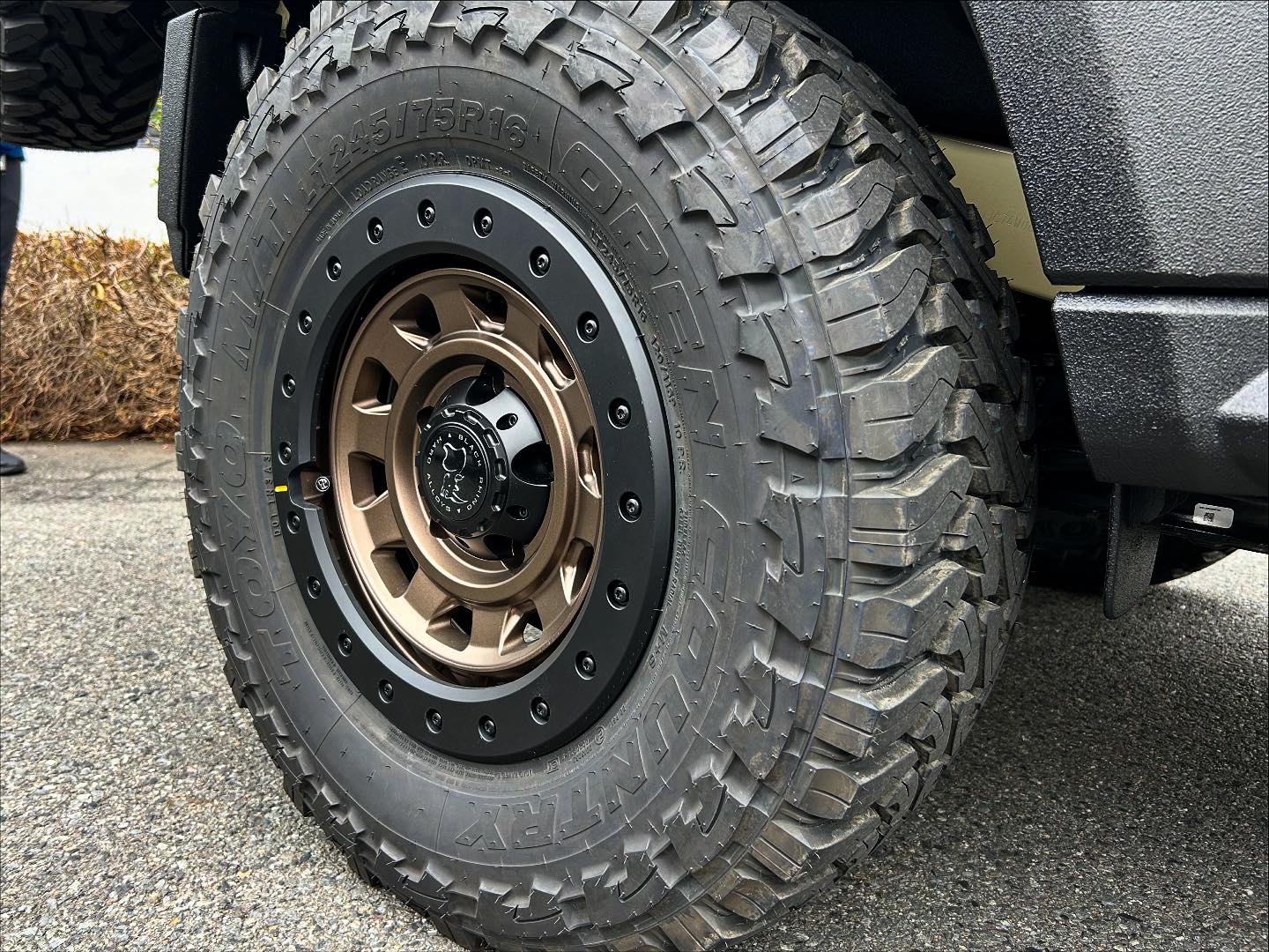スズキ ジムニー ノマド WHEELS: BLACK RHINO BR023 XPLORER 16x5.5J 