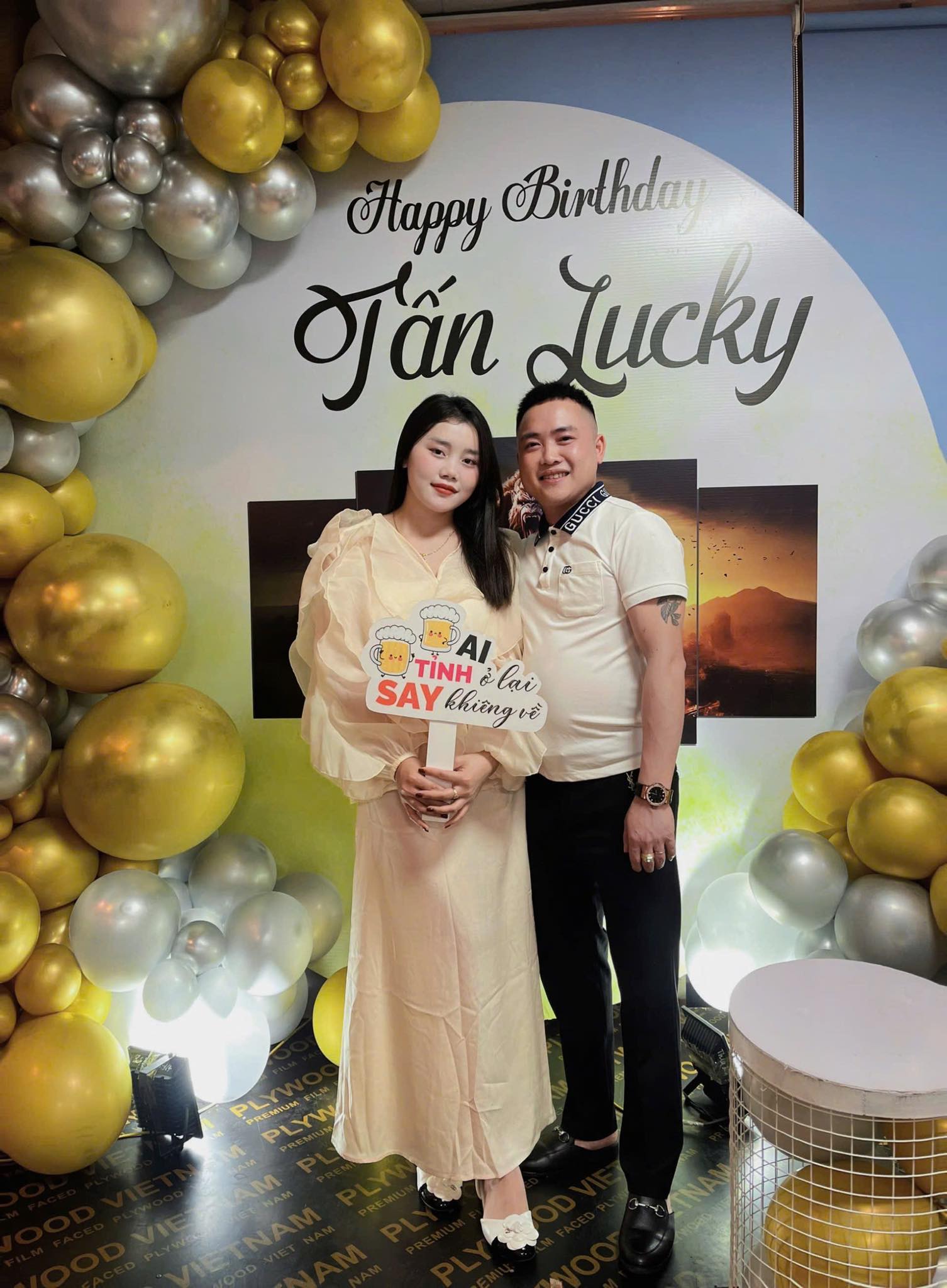 Chính Lucky - Chính Lucky updated his cover photo.