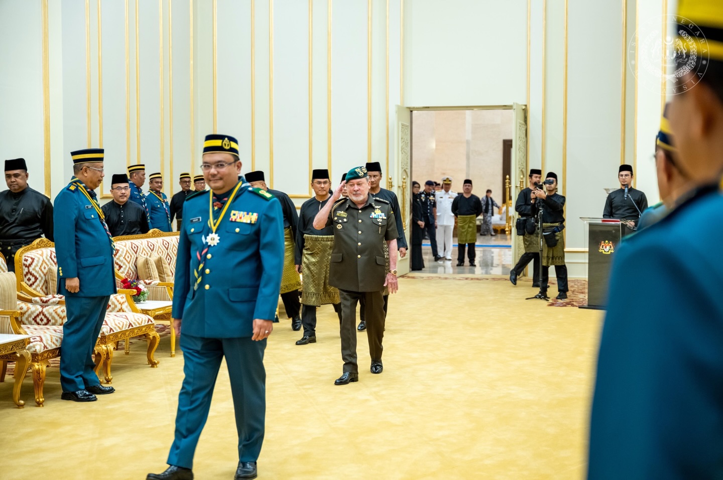 Sultan Ibrahim Sultan... - Sultan Ibrahim Sultan Iskandar