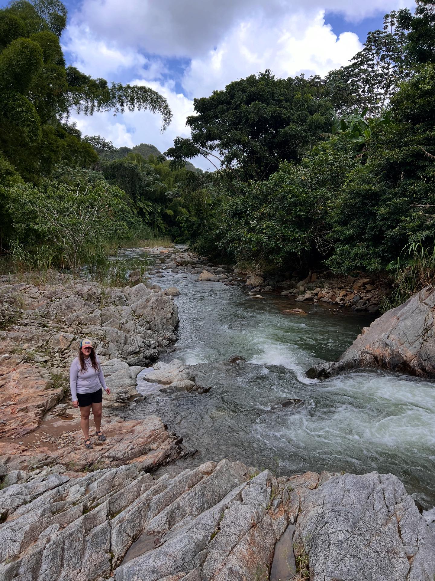 taino_overland - El rio Tanamá recorre los pueblos de... | Facebook