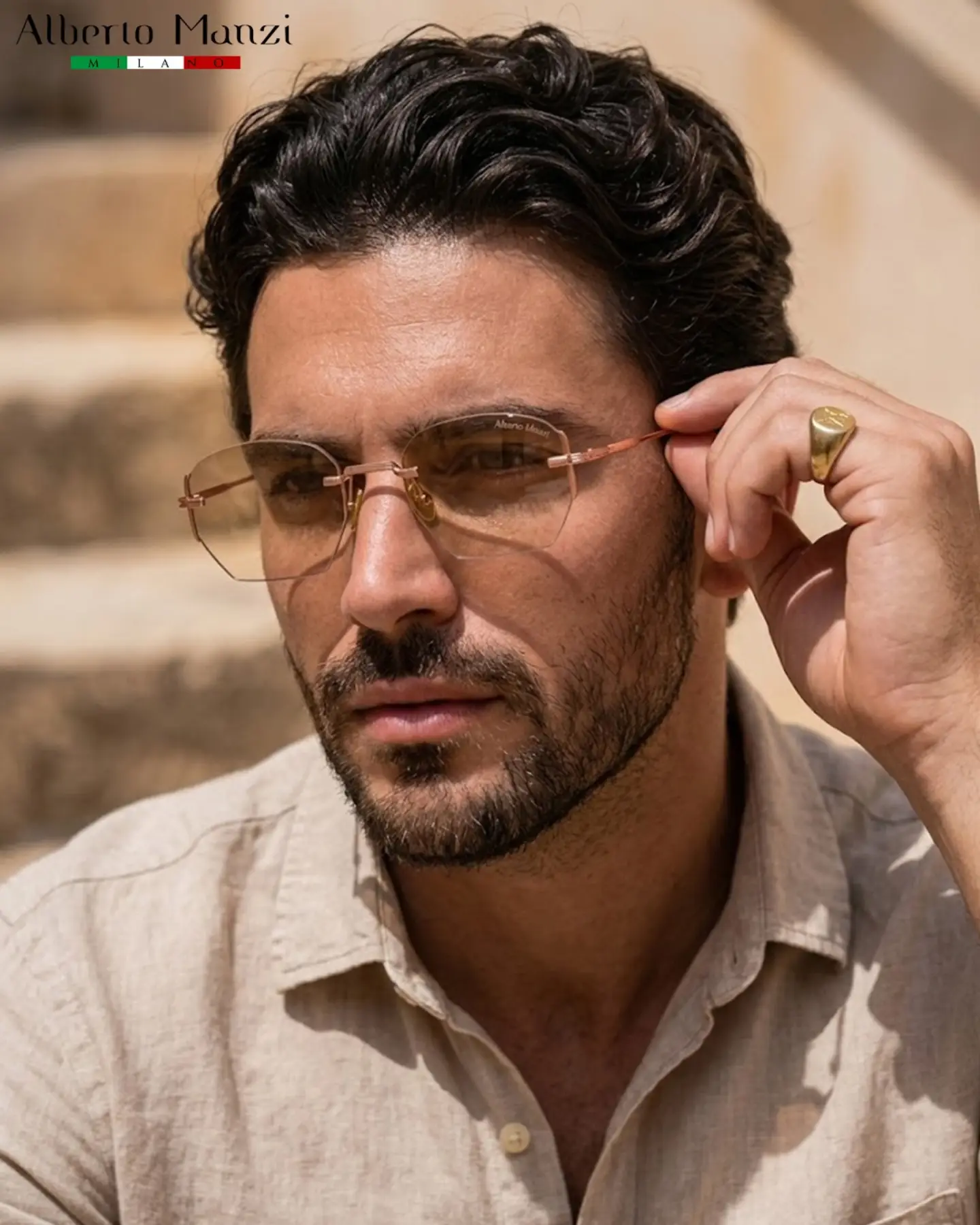 Alberto - Les lunettes ALBERTO MANZI intègrent le look de la 