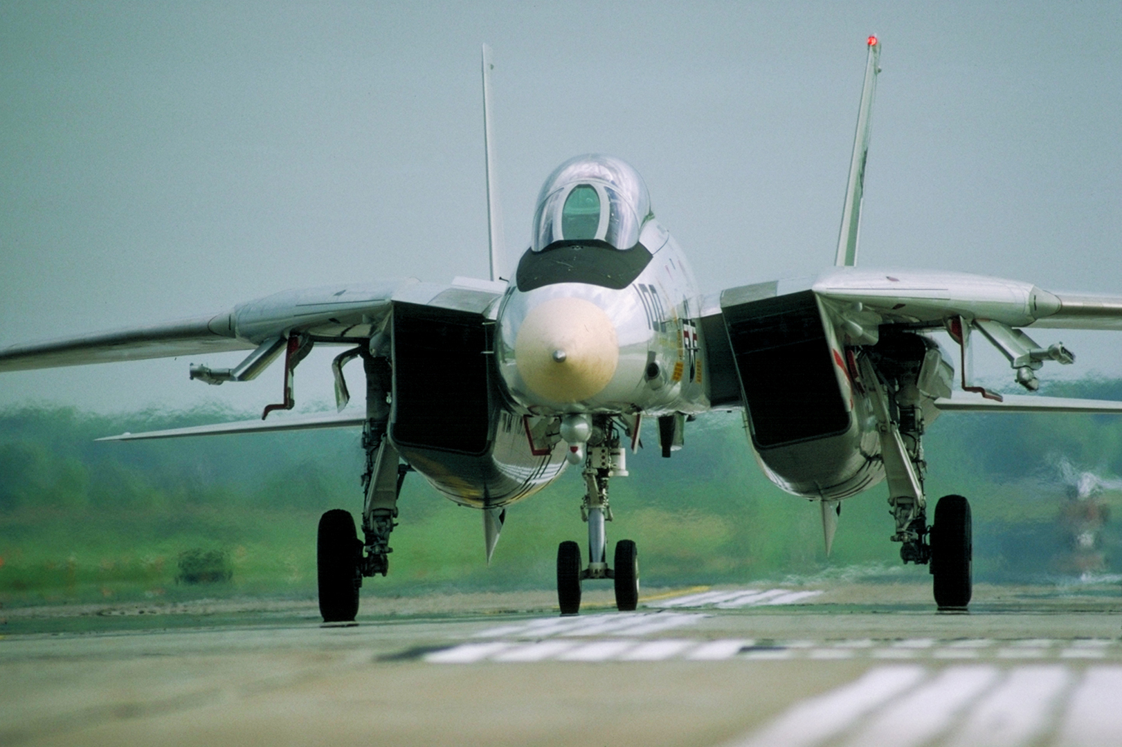EAA - Talk to me, Goose. It