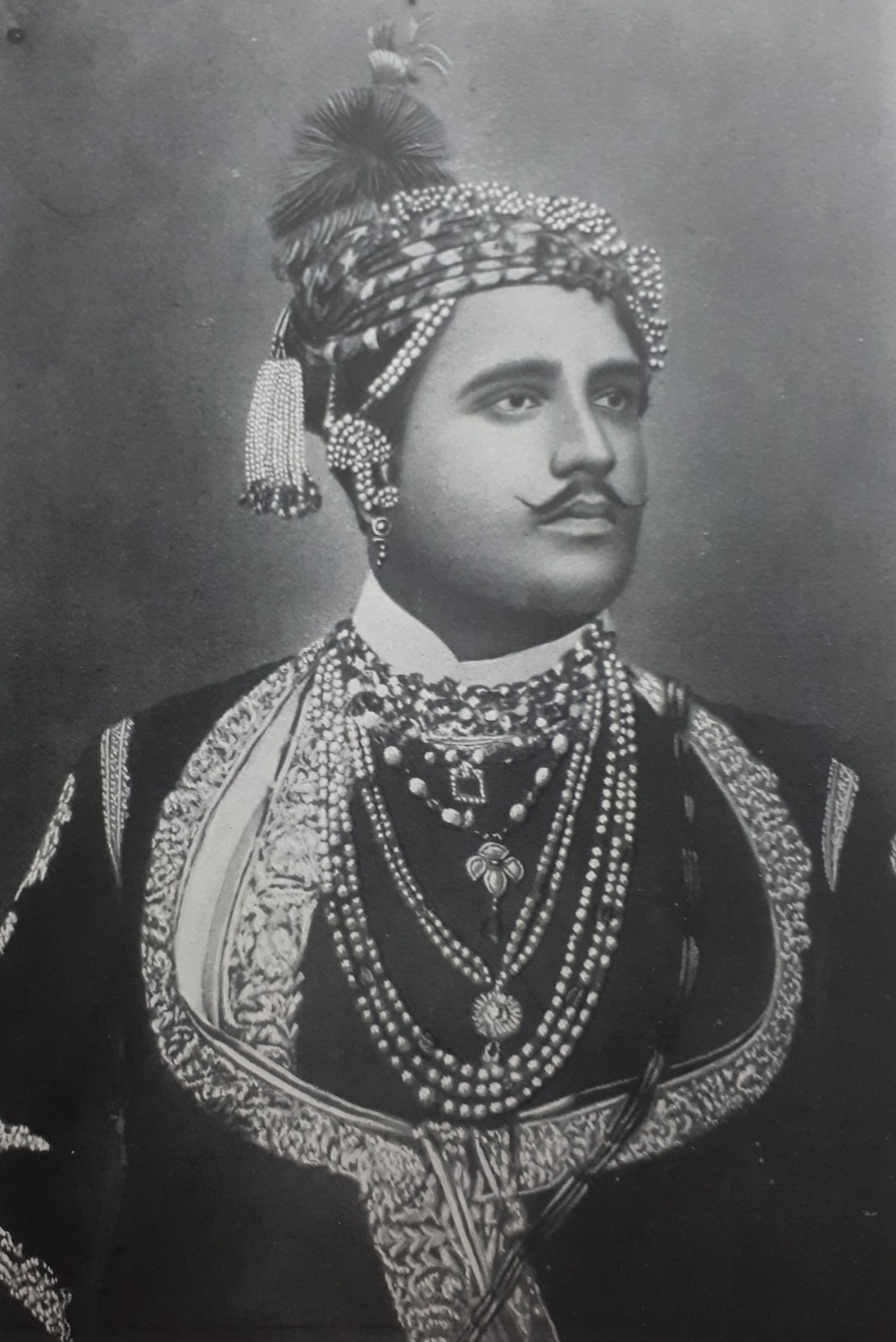 Royal - Chhatrala Yadupati H.H. Rukn-ud-Daula Maharajadhiraja Raj ...