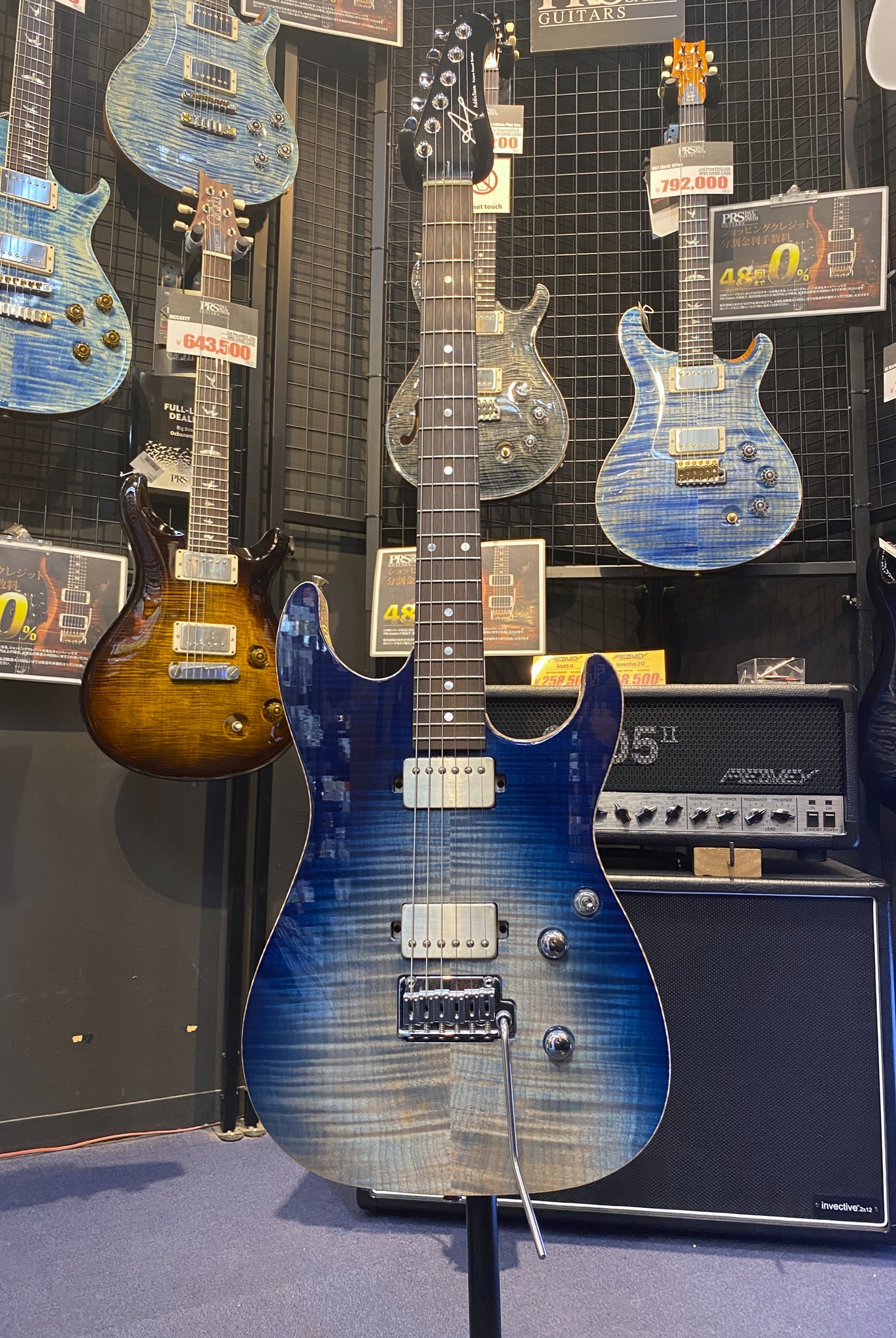 Bigbossお茶の水駅前店 - Addictone Custom Guitars Arena / Whale