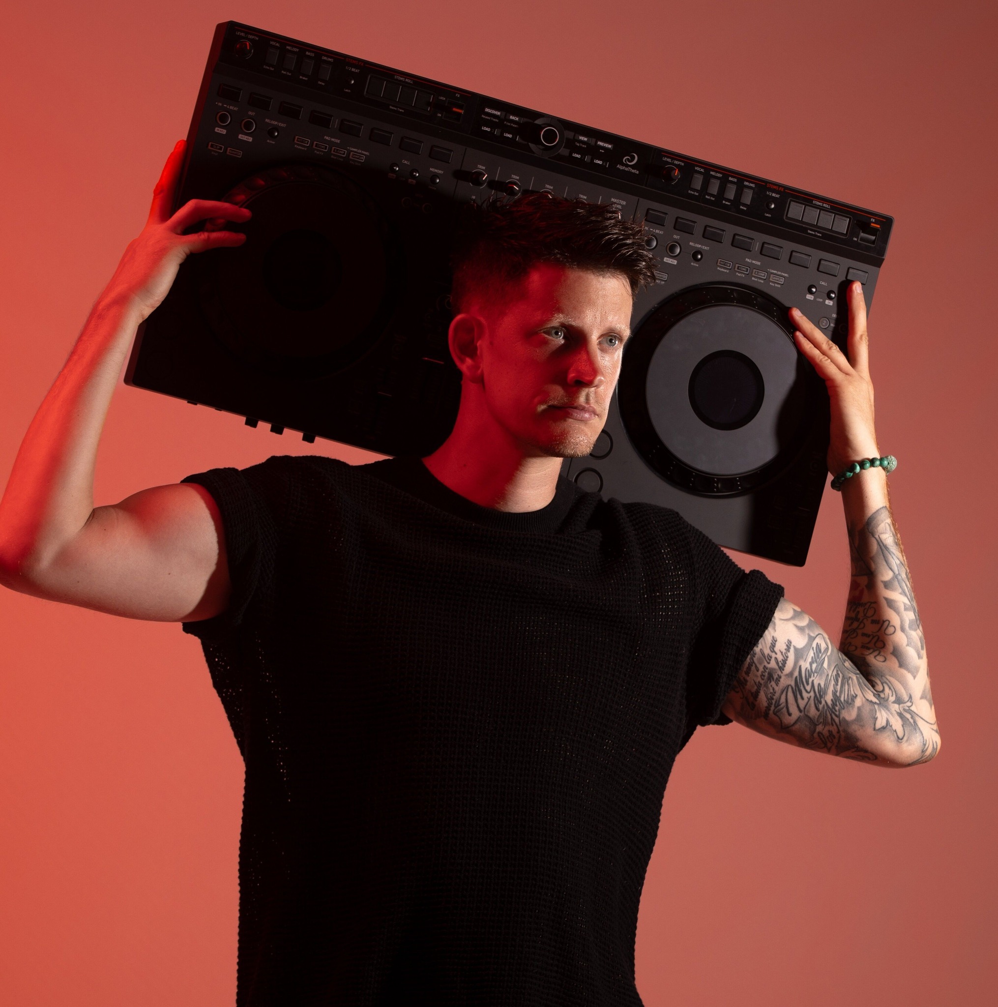 🎶 NOUVEAU SON – DJ Seb Latino 🎶 “Azali na passé” est enfin disponible 🔥 ...