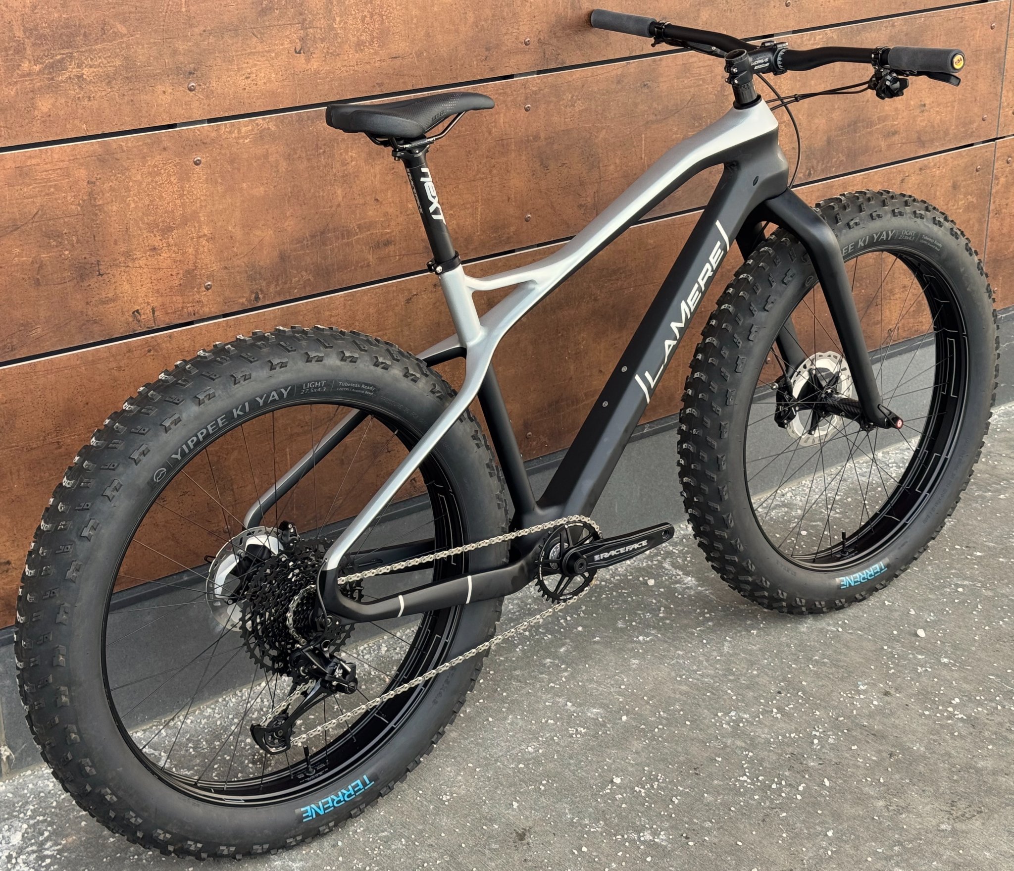New LaMere SuperFat Carbon Fat Bike, Sz XL, 27.5