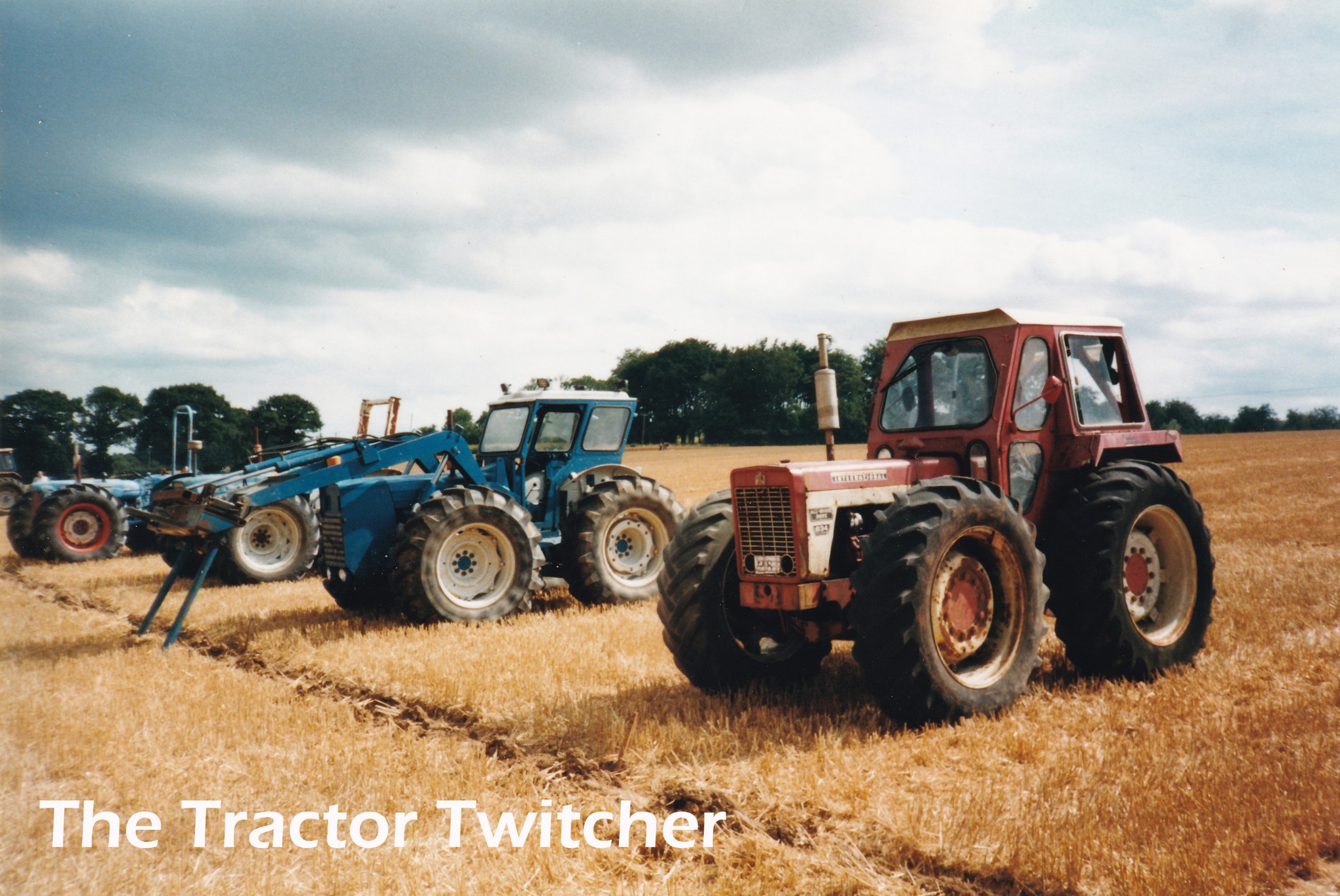 The Tractor - County Super 4, 654, 754 and an International 634 All ...