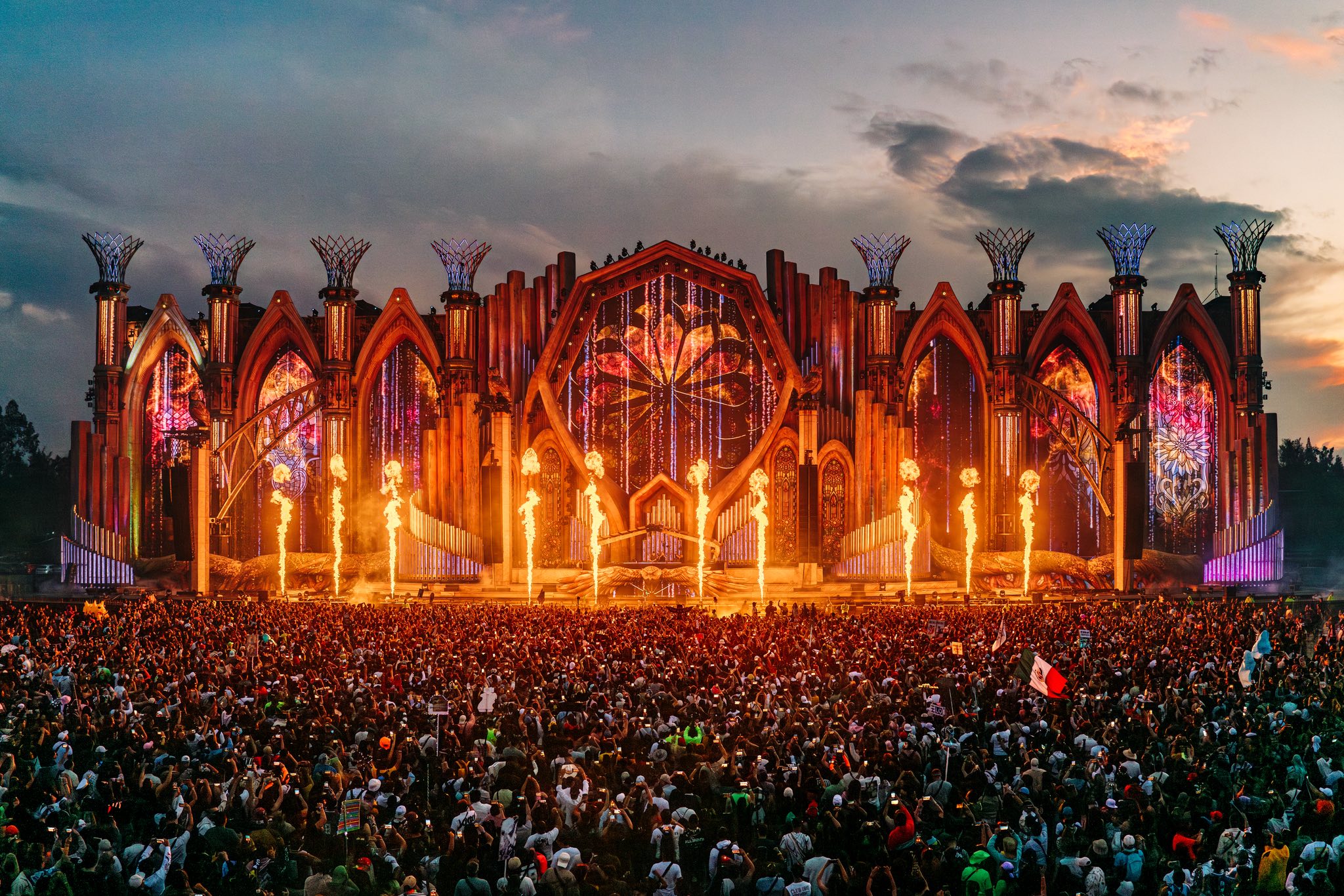 Electric Daisy... - Electric Daisy Carnival - EDC Mexico