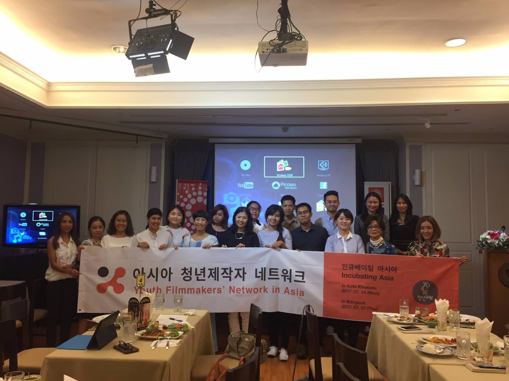 Foreign... - Foreign Correspondents' Club of Thailand - FCCT