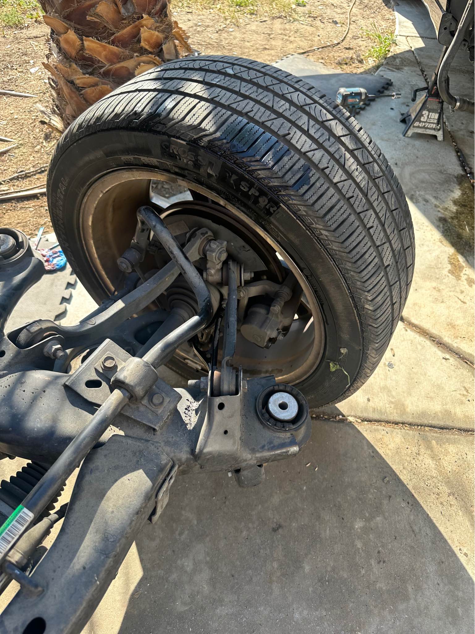 Dodge charger full rear subframe assembly - Car Engines & Engine Parts ...