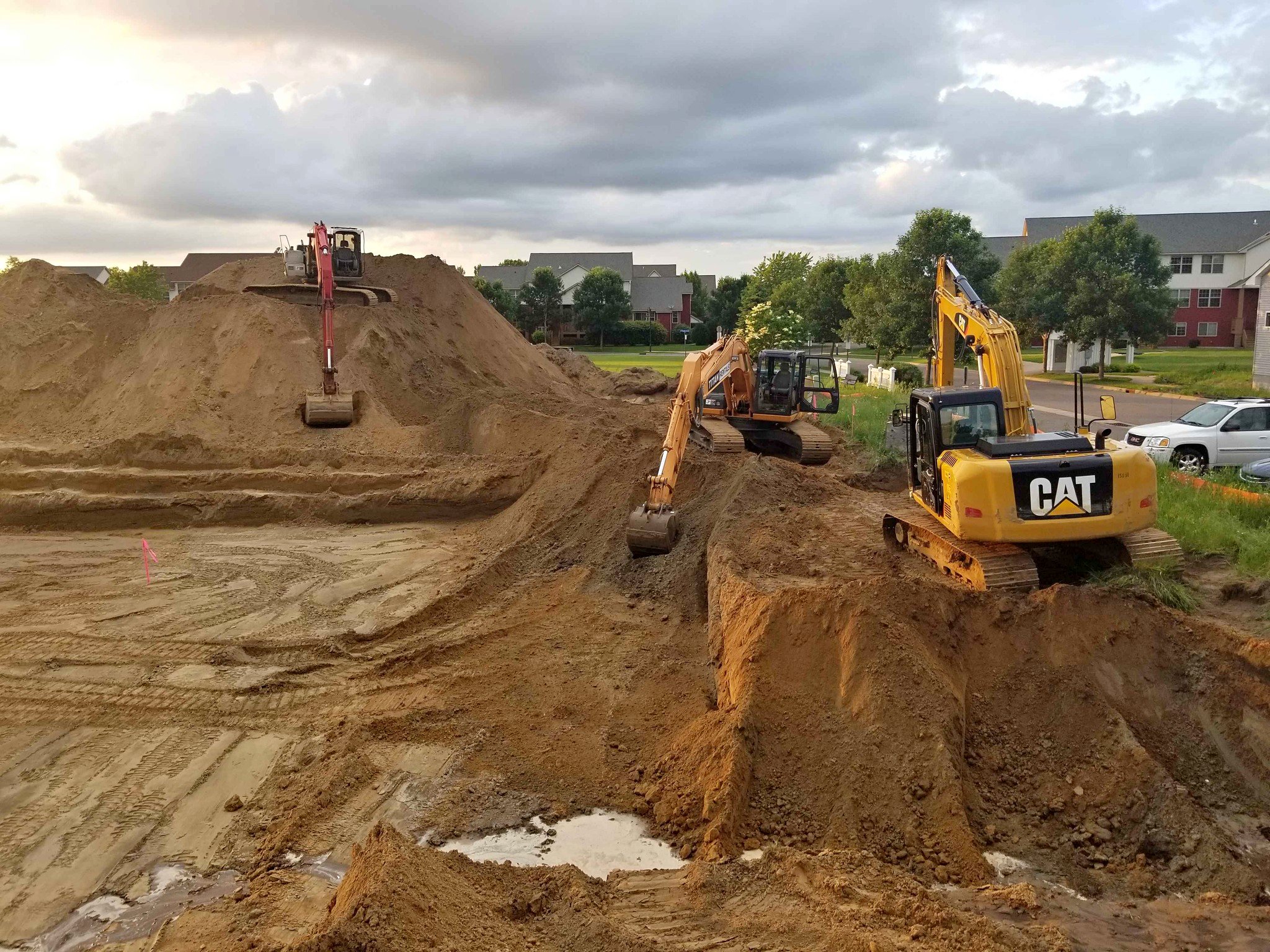 Clean compactable fill dirt for sale - Landscaping Materials - Forest ...