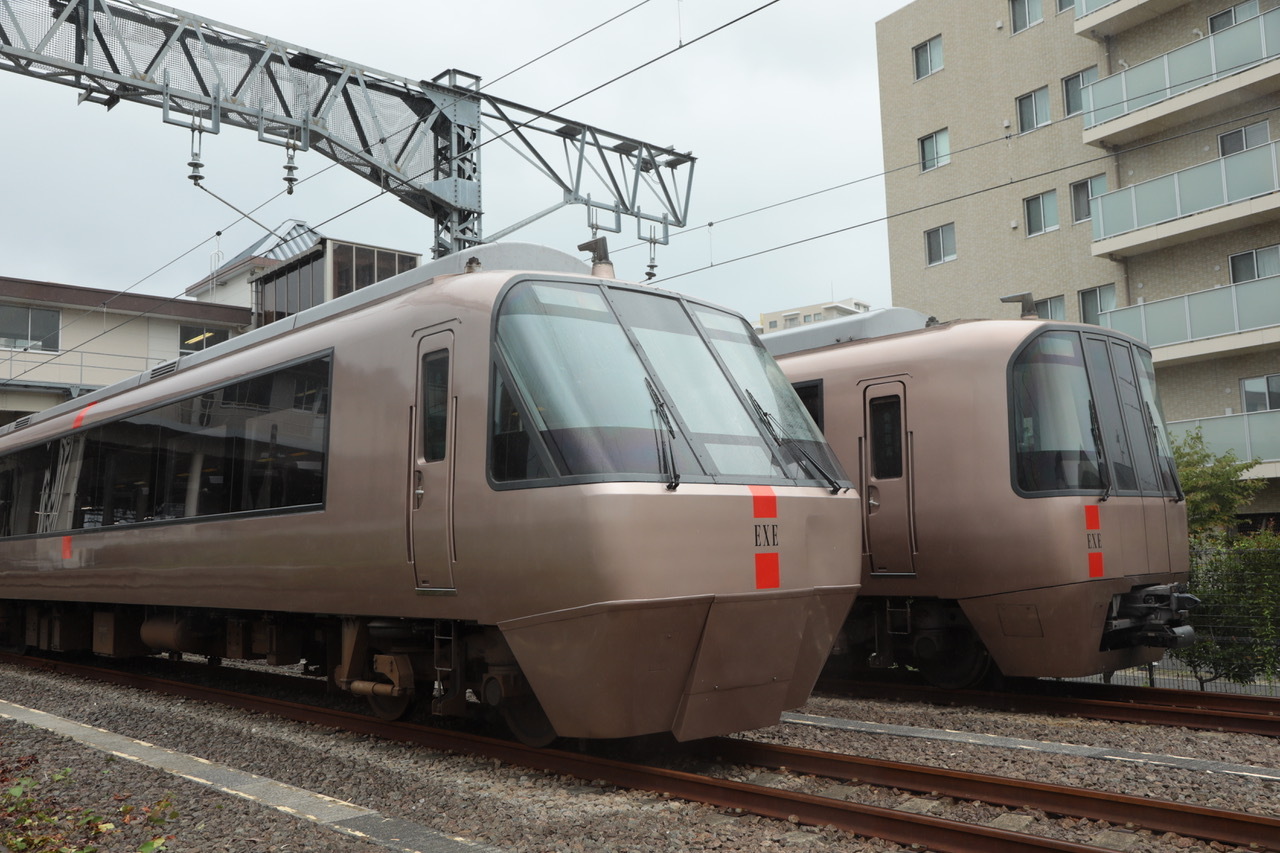 小田急ロマンスカー - 小田急ロマンスカー added a new photo.