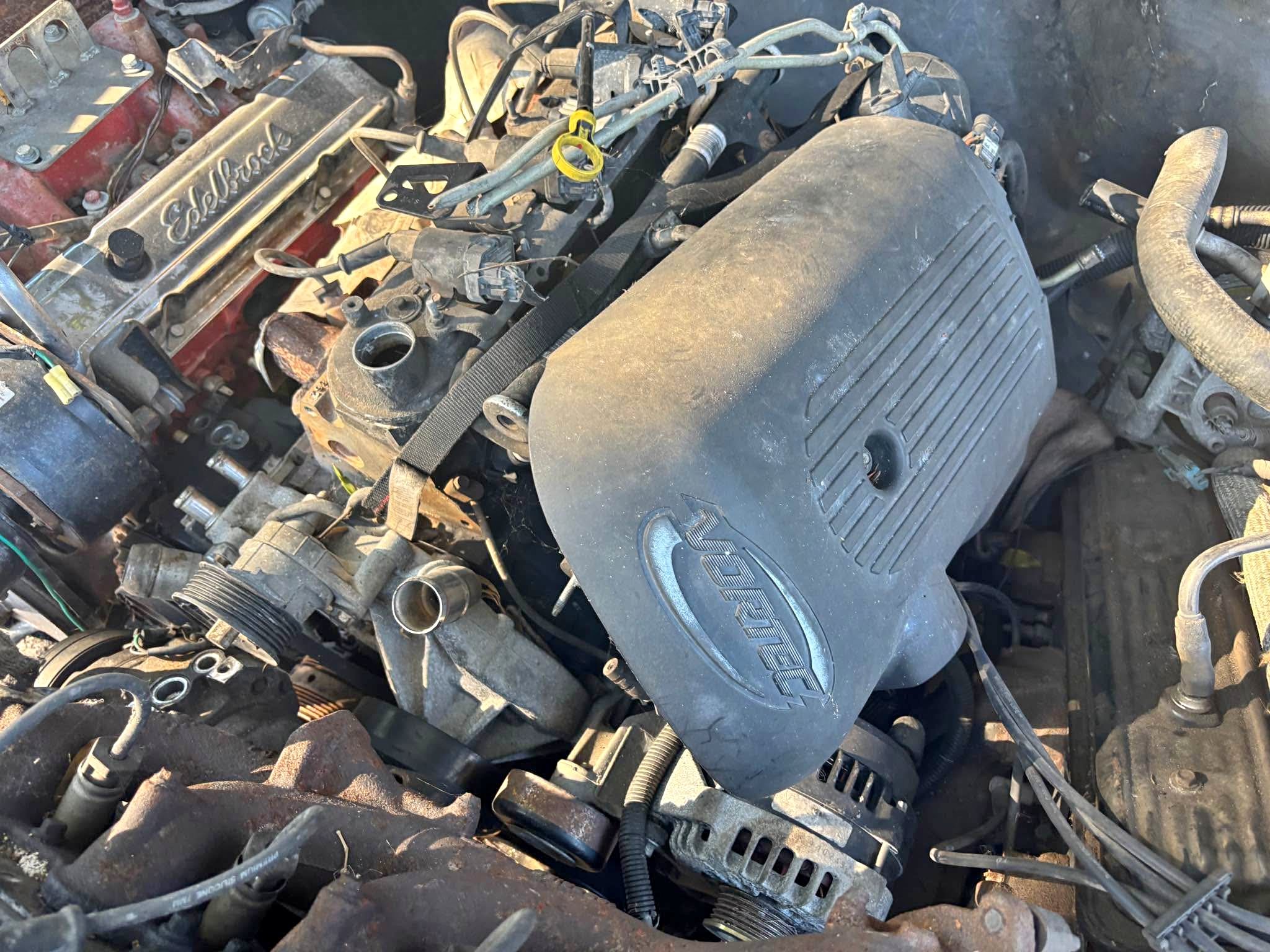 2007 Chevy 5.3 80,000 miles runs good everything as is - Car Engines ...